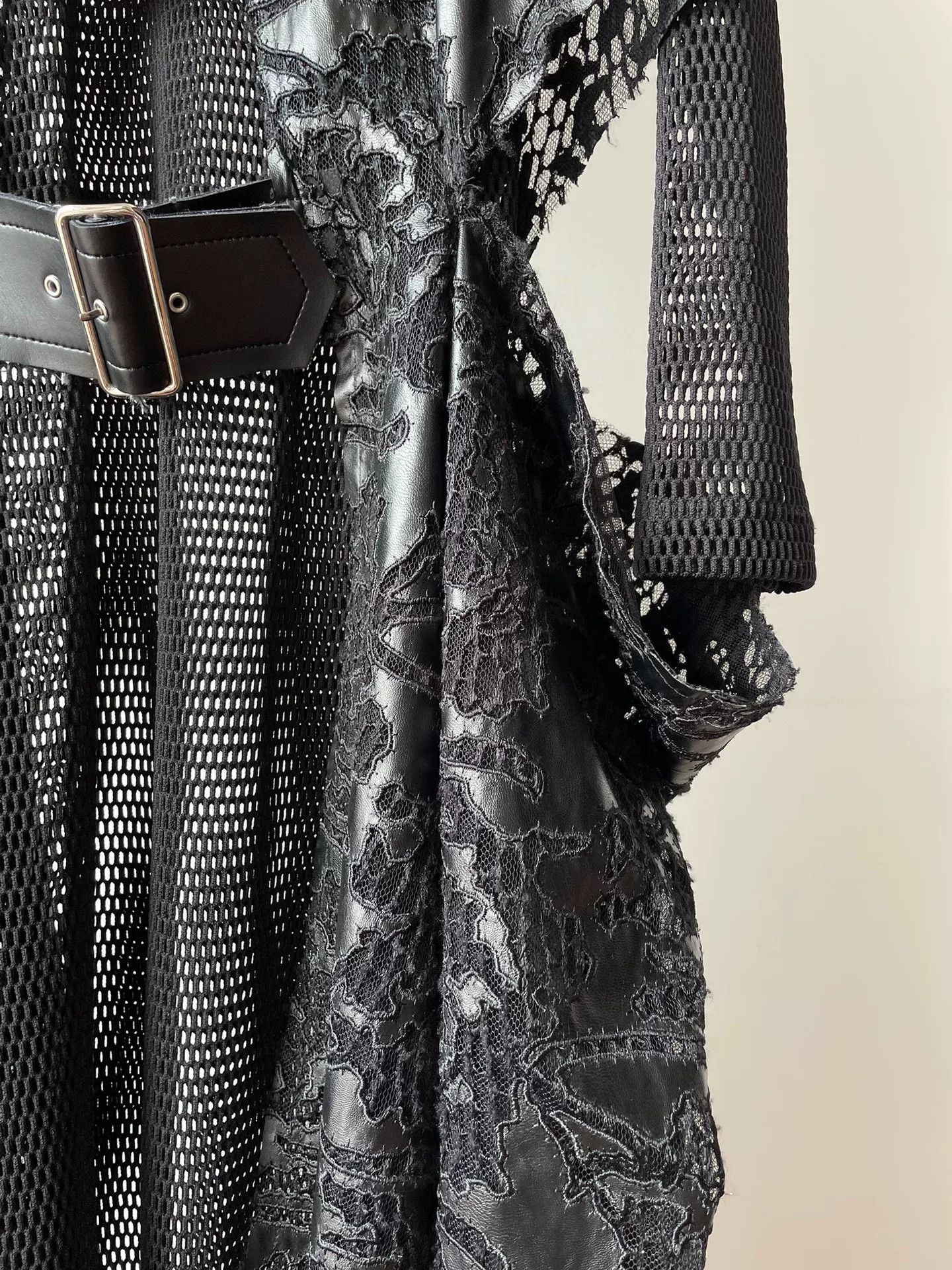 Comme des Garcons Comme des Garçons Lace Buckle Vest Two-Piece Size S / US 4 / IT 40 - 4 Thumbnail