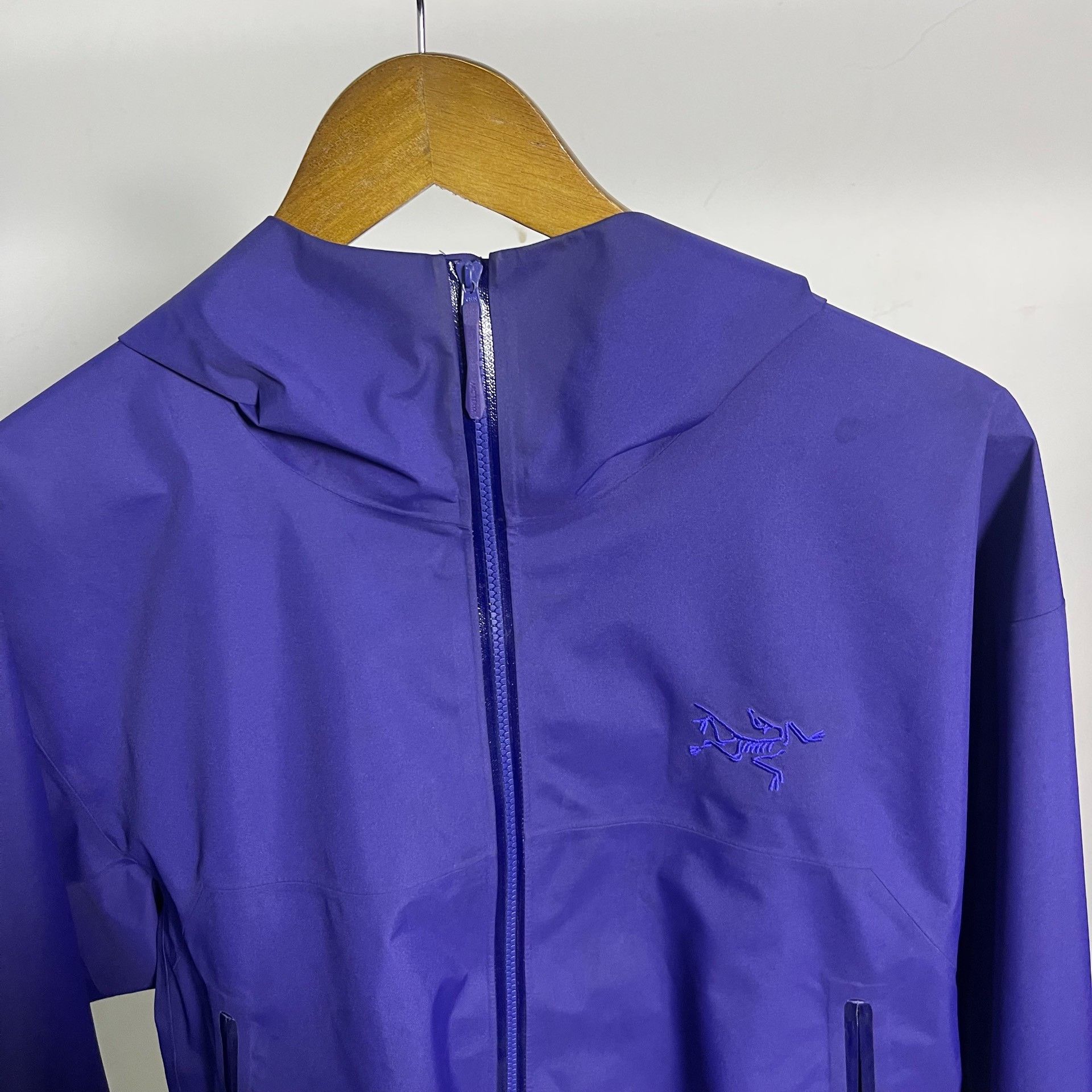 Arc'teryx Arcteryx Beta Jacket Men's Purple Size US M / EU 48-50 / 2 - 2 Thumbnail