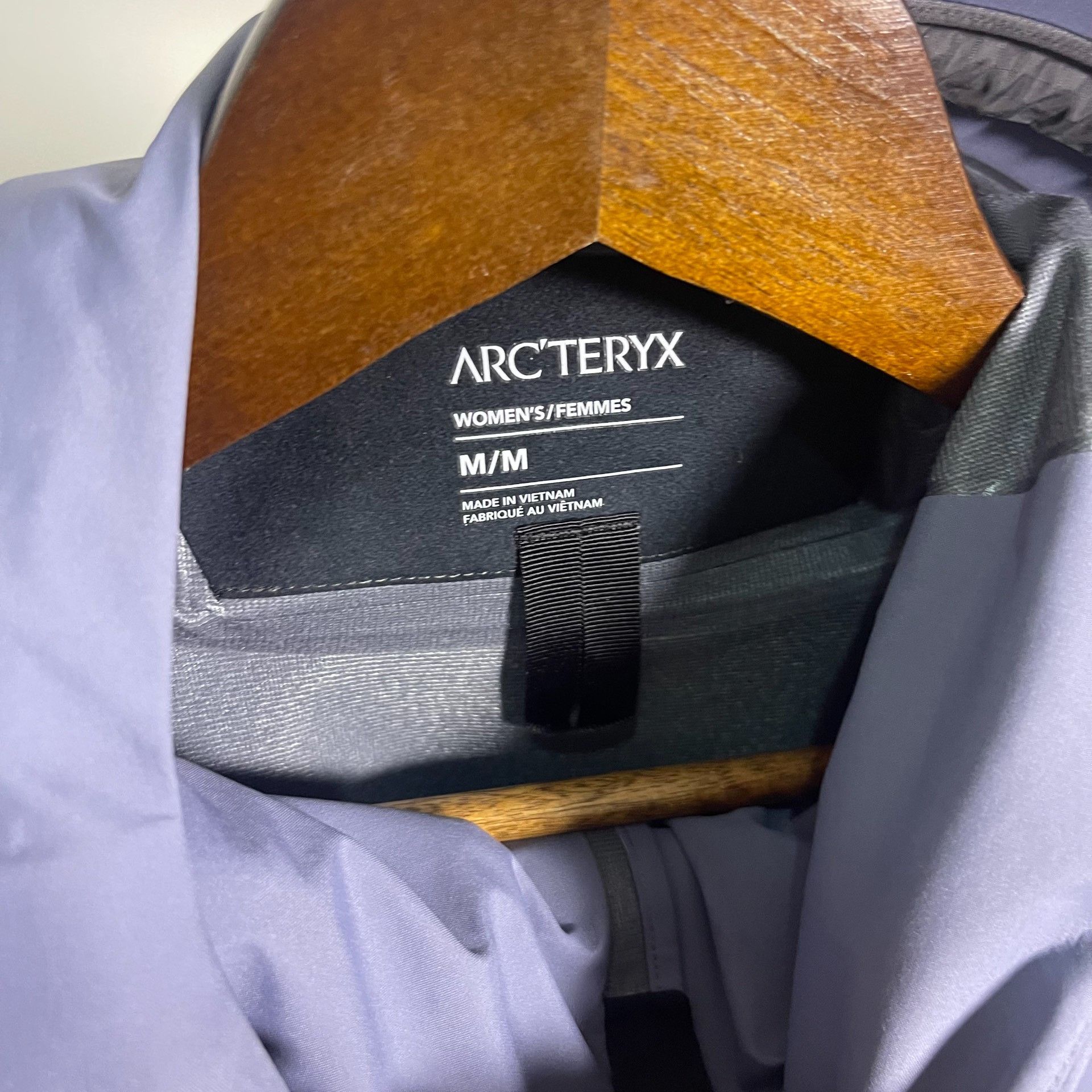 Arc'teryx Arcteryx Sentinel GTX 3L Women's Ski Jacket Size M / US 6-8 / IT 42-44 - 4 Thumbnail