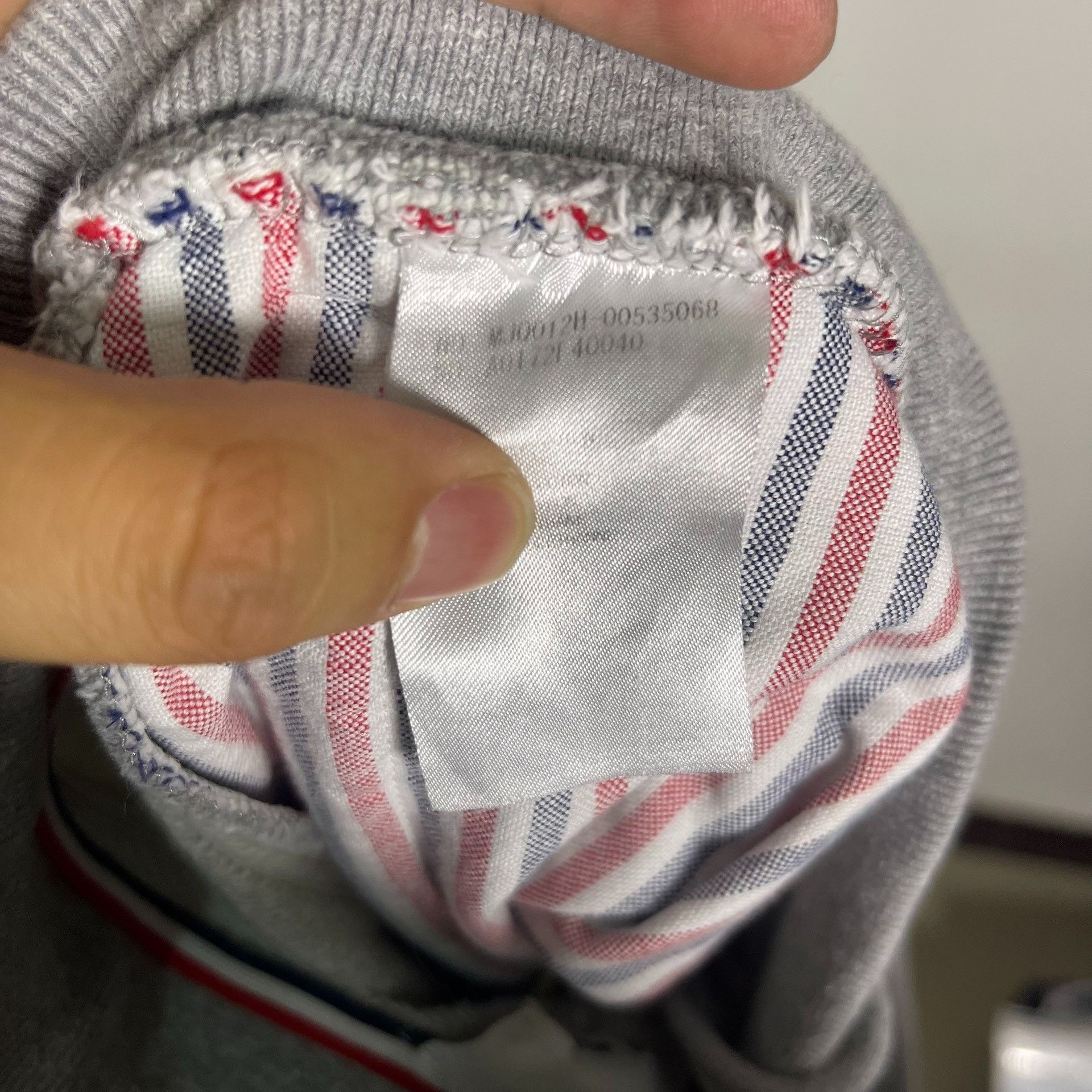 Thom Browne Thom Browne Classic Four-Stripe Shorts Size US 32 / EU 48 - 4 Thumbnail