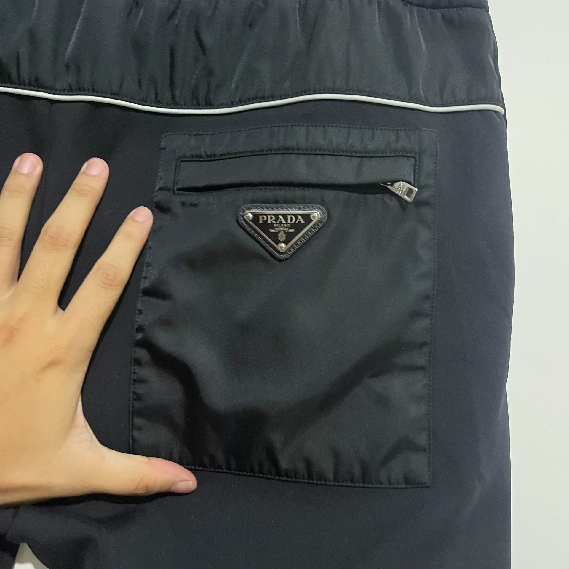 Prada Prada Black Triangle Logo Sports Pants L Size US 28 / EU 44 - 3 Thumbnail
