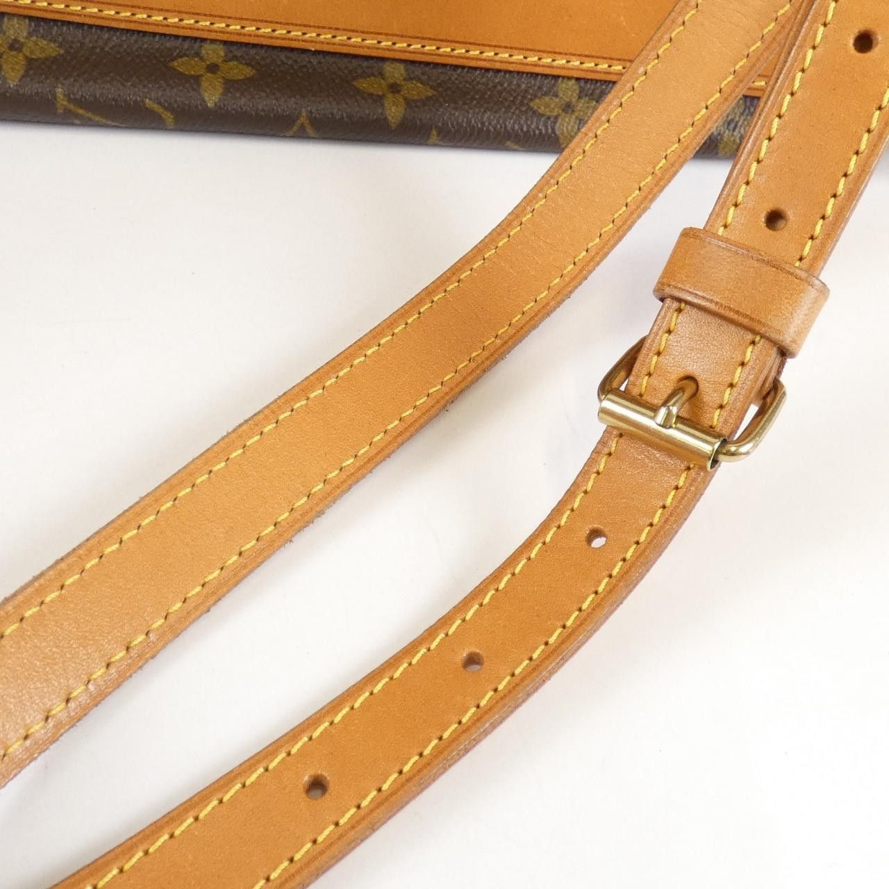 Louis Vuitton Louis Vuitton Louis Vuitton Monogram Shoulder Bag Textile Shoulder Bag M42243 DUTY FREE for USA Size ONE SIZE - 7 Thumbnail