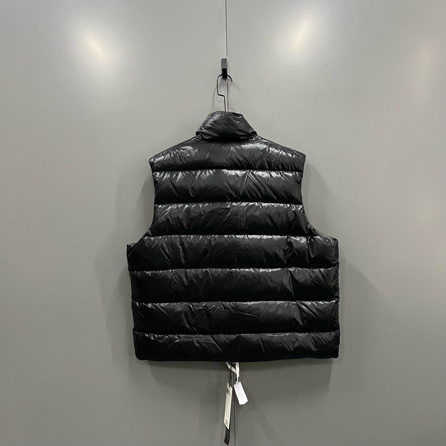Moncler Moncler Down Black Vest xxs Men Size US XXS / EU 40 - 2 Thumbnail