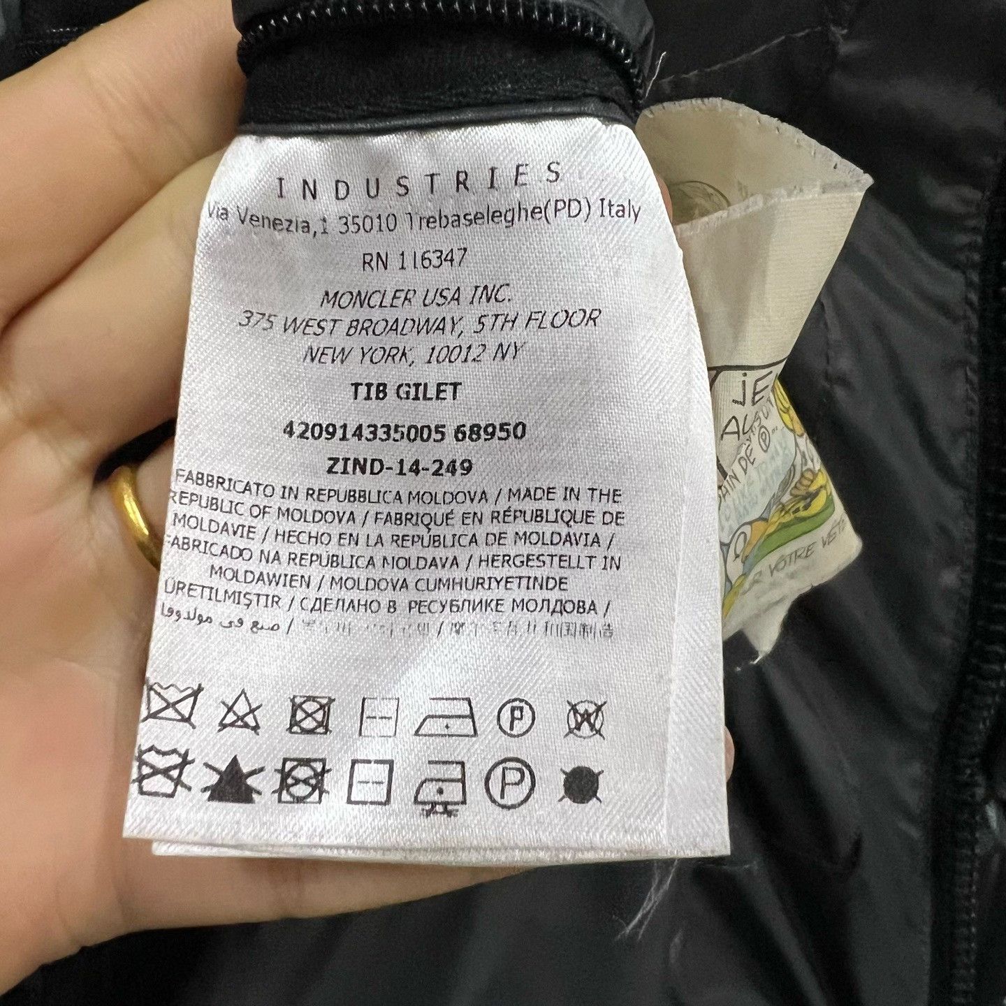 Moncler Moncler Down Black Vest xxs Men Size US XXS / EU 40 - 5 Thumbnail