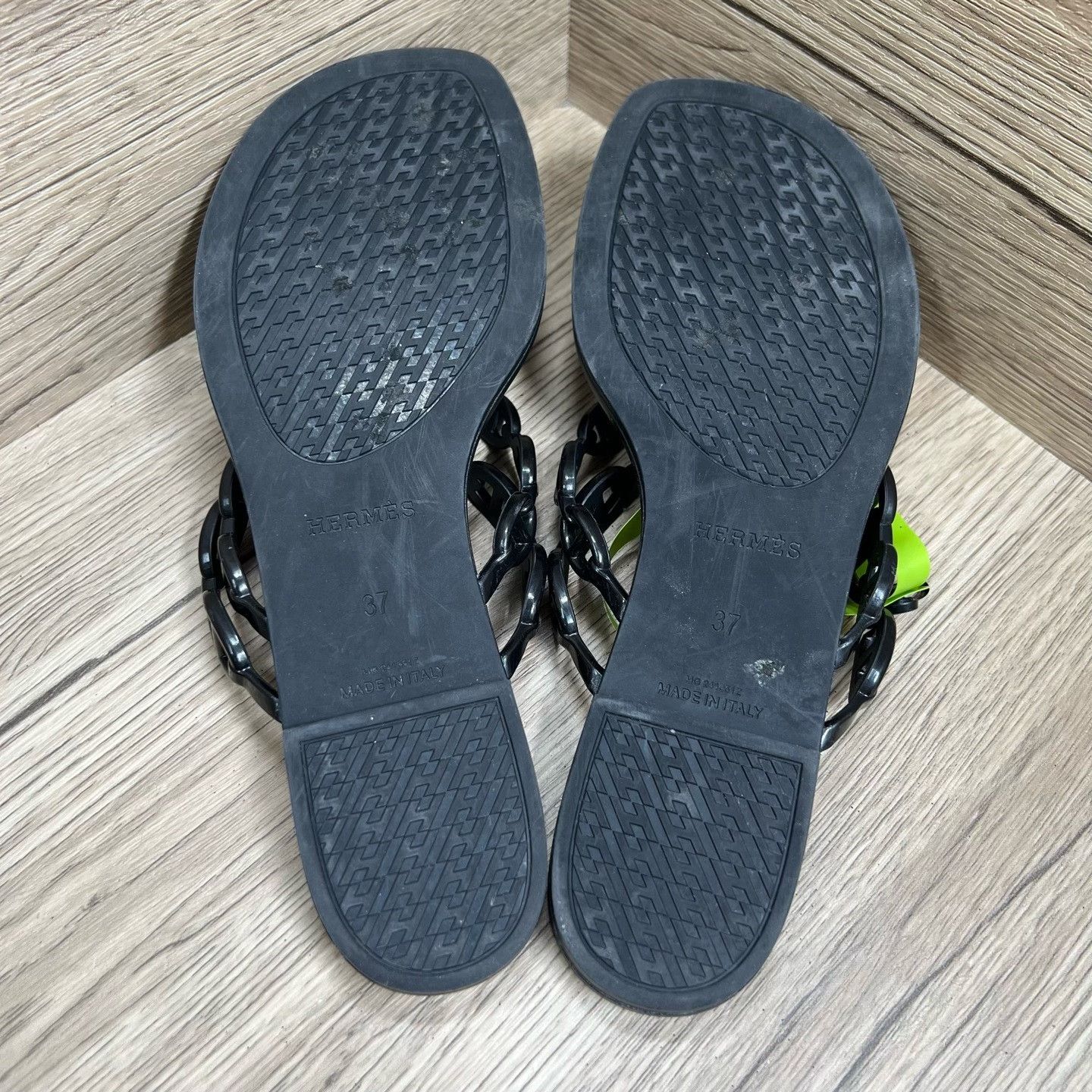 Hermes Hermes Black Sandals us_7 Women Size US 7 / IT 37 - 6 Thumbnail