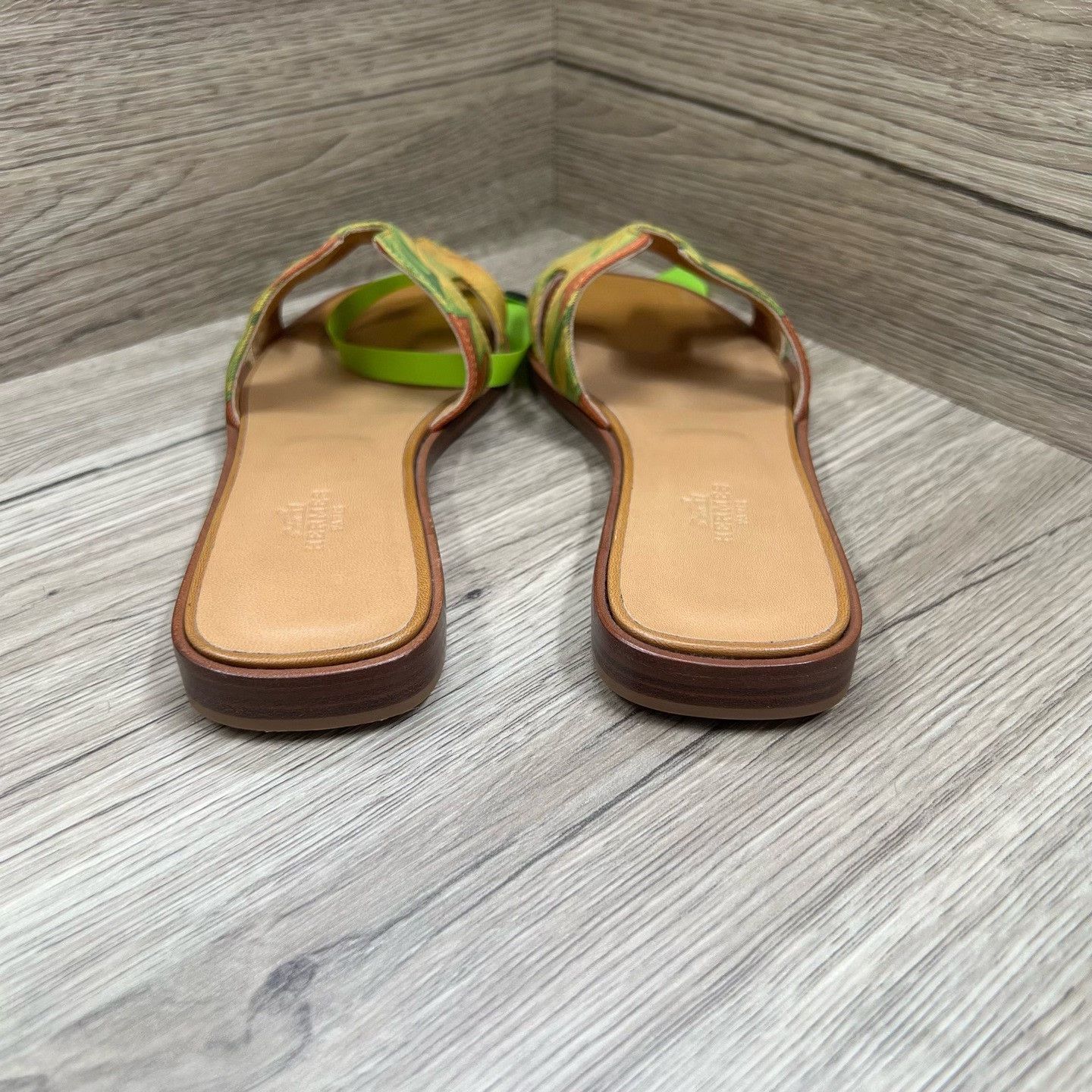Hermes Hermes Yellow Sandals us_6 Women Size US 6 / IT 36 - 4 Thumbnail