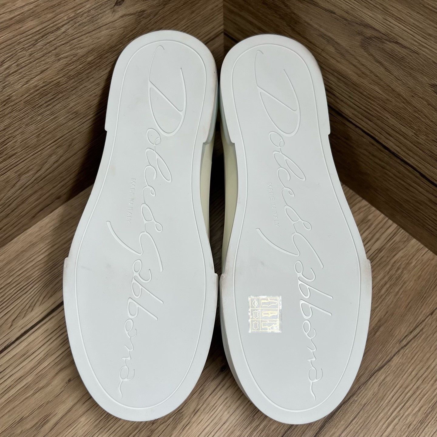 Dolce & Gabbana Dolce & Gabbana Retro Gold Lowtop Sneakers us_6-5 Women Size US 6.5 / IT 36.5 - 5 Thumbnail