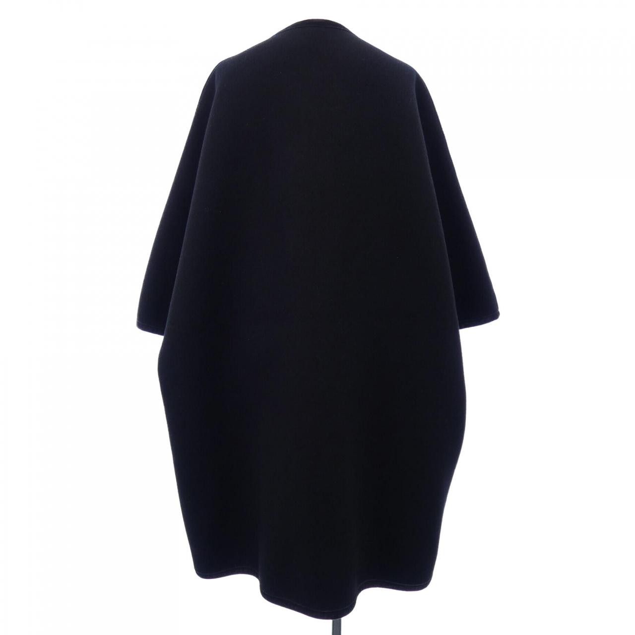 Gucci Gucci Gucci GG Pattern Reversible Coat Textile Outerwear 715717Z8A4V DUTY FREE for USA Size ONE SIZE - 2 Thumbnail