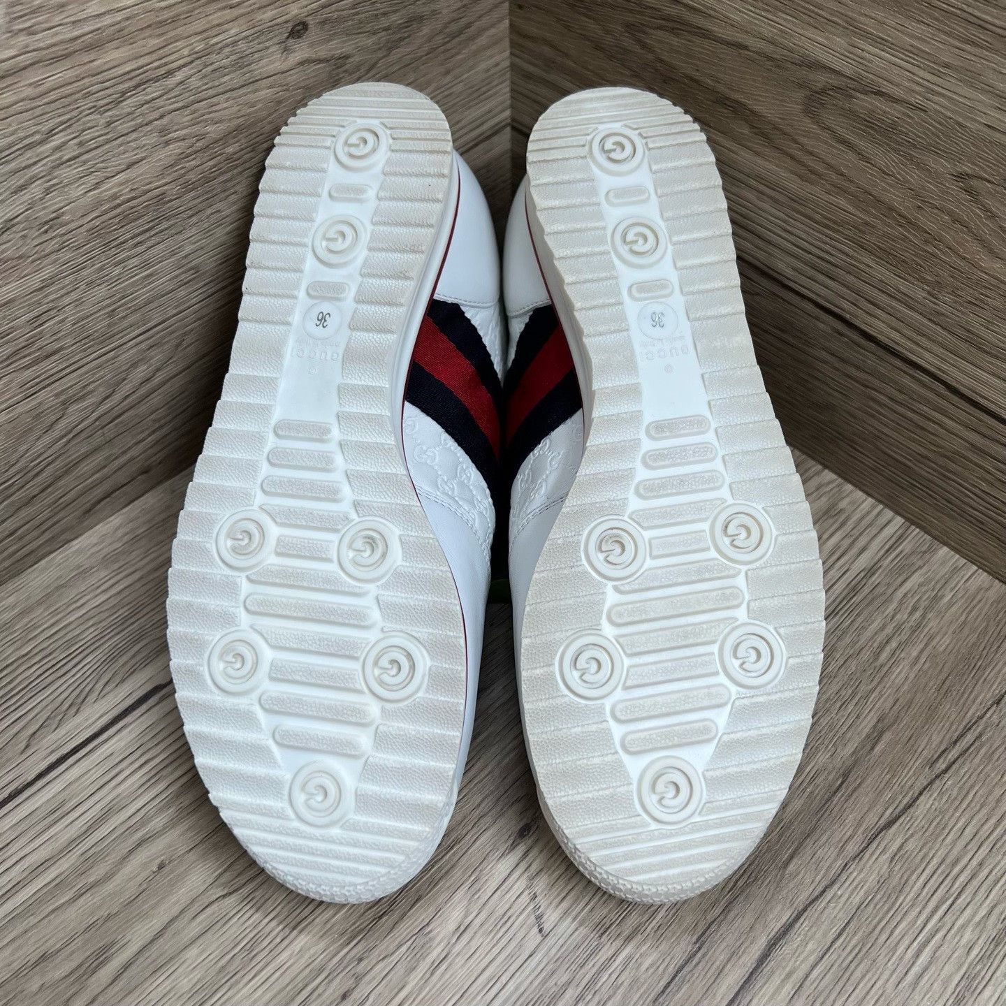 Gucci Gucci Striped White Lowtop Sneakers us_6 Women Size US 6 / IT 36 - 6 Thumbnail