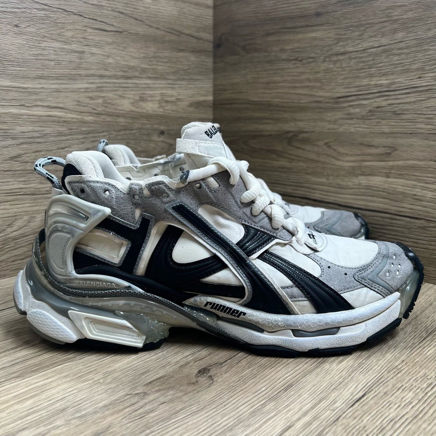 Balenciaga Balenciaga Running Gray Lowtop Sneakers 8 Men Size US 8 / EU 41 - 4 Thumbnail