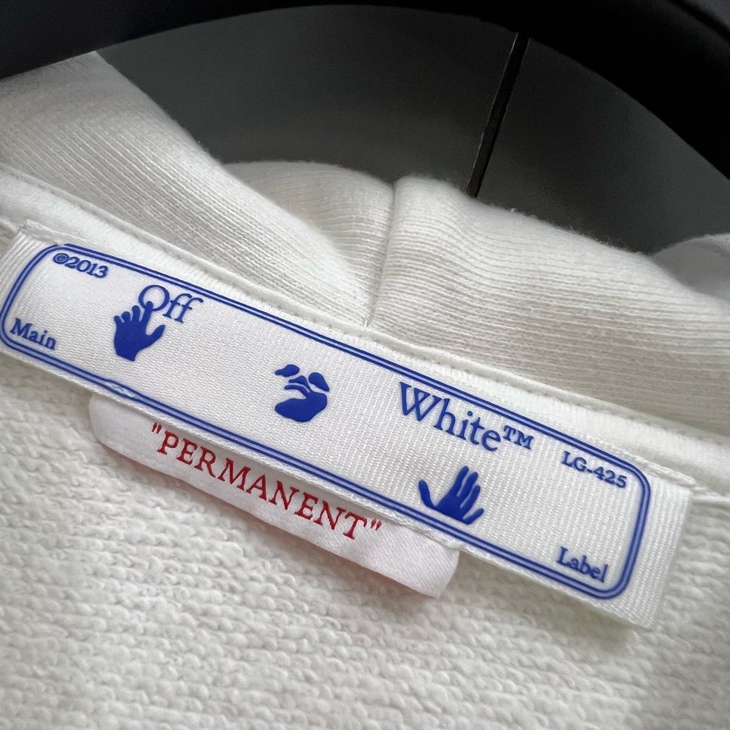 Off-White Off-White Printed White Hoodie S Women Size S / US 4 / IT 40 - 2 Thumbnail