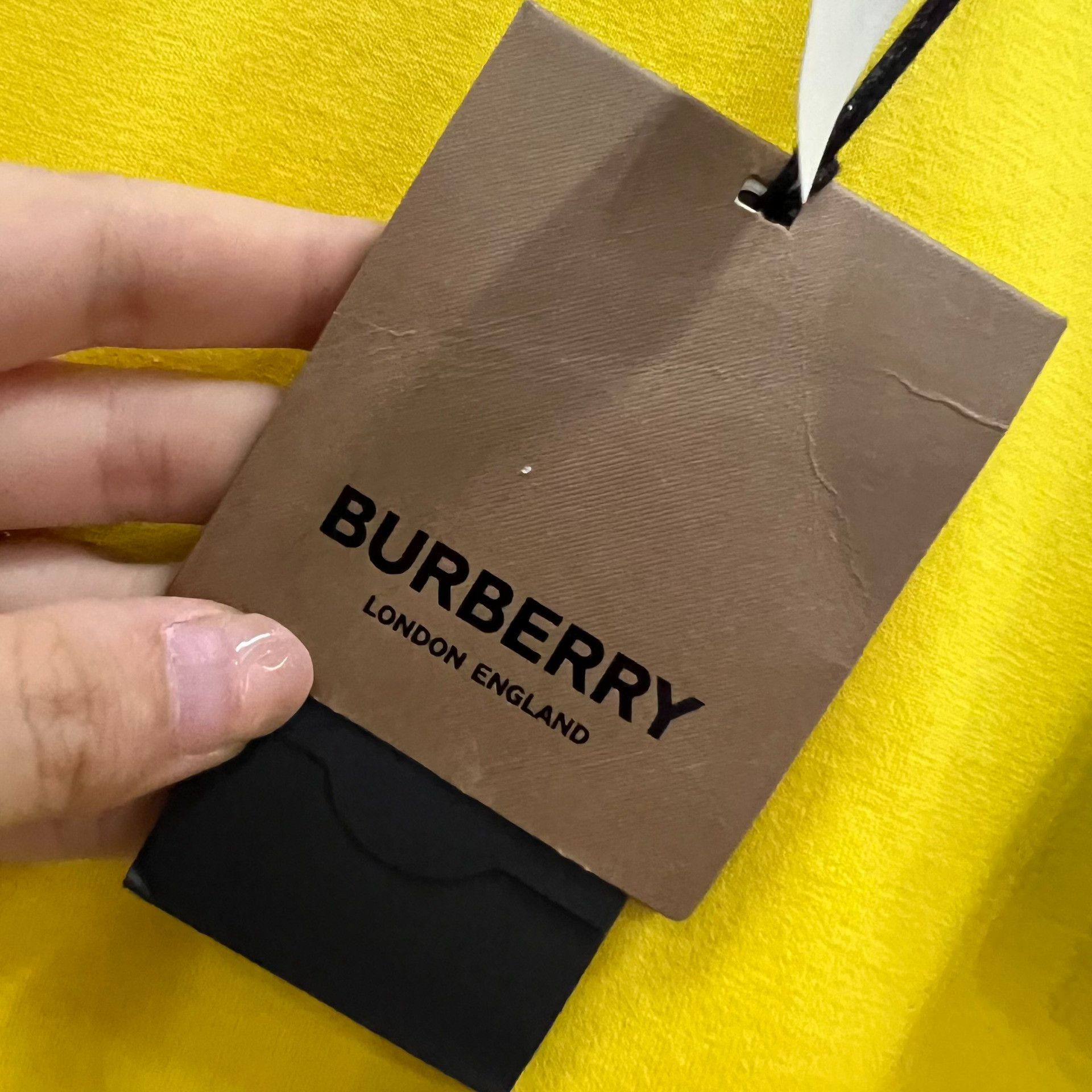 Burberry Burberry Printed Yellow T-Shirt xs Men Size US XS / EU 42 / 0 - 5 Thumbnail