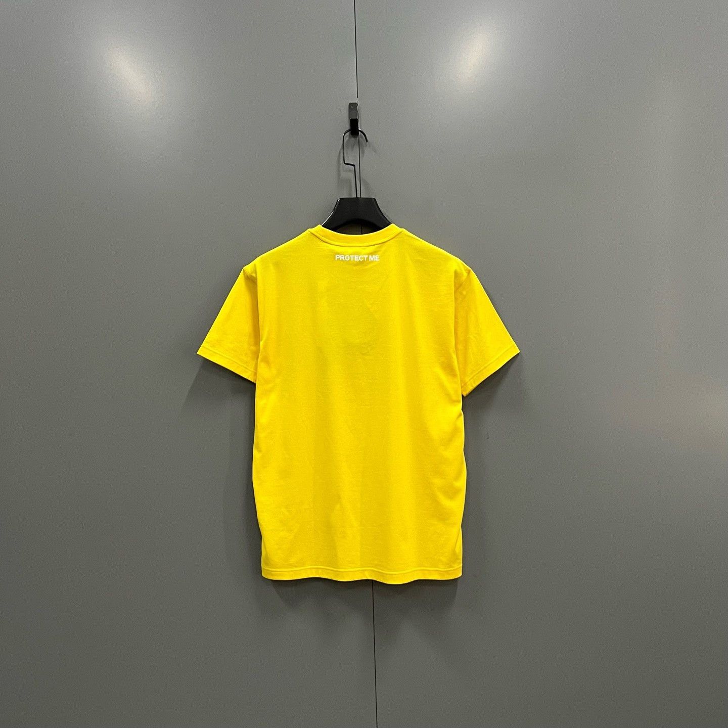 Burberry Burberry Printed Yellow T-Shirt xs Men Size US XS / EU 42 / 0 - 2 Thumbnail