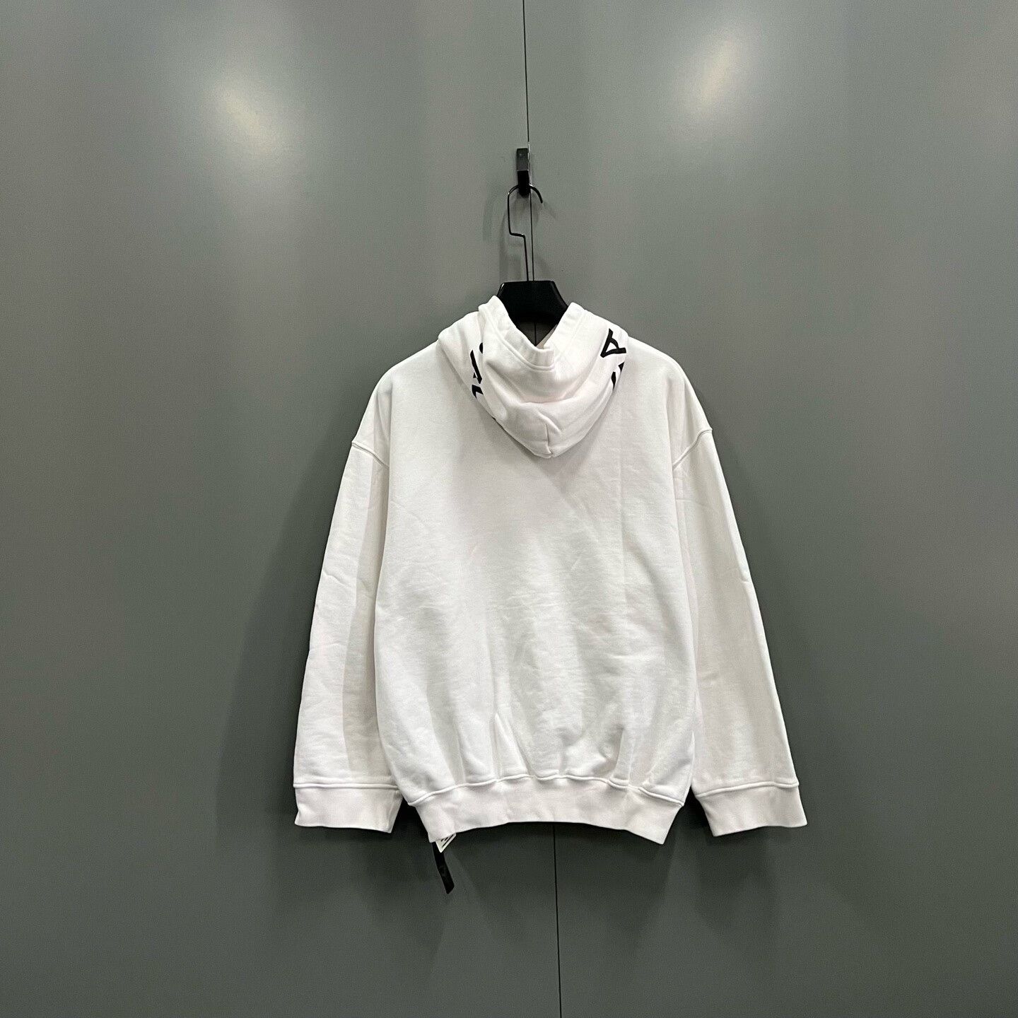 Balenciaga Balenciaga Retro Printed White Hoodie S Women Size S / US 4 / IT 40 - 2 Thumbnail