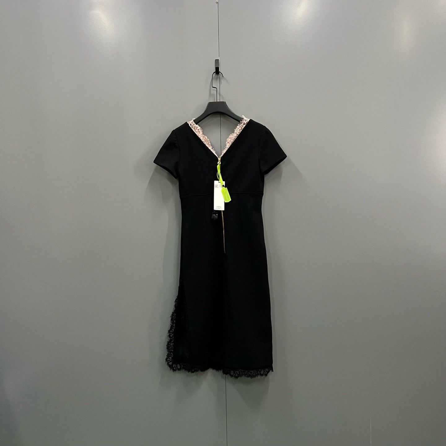 Gucci Gucci Black Dress L Women Size L / US 10 / IT 46 - 2 Thumbnail