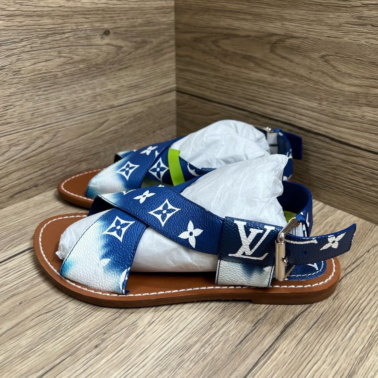 Louis Vuitton Louis Vuitton Blue Sandals us_5 Women Size US 5 / IT 35 - 2 Thumbnail