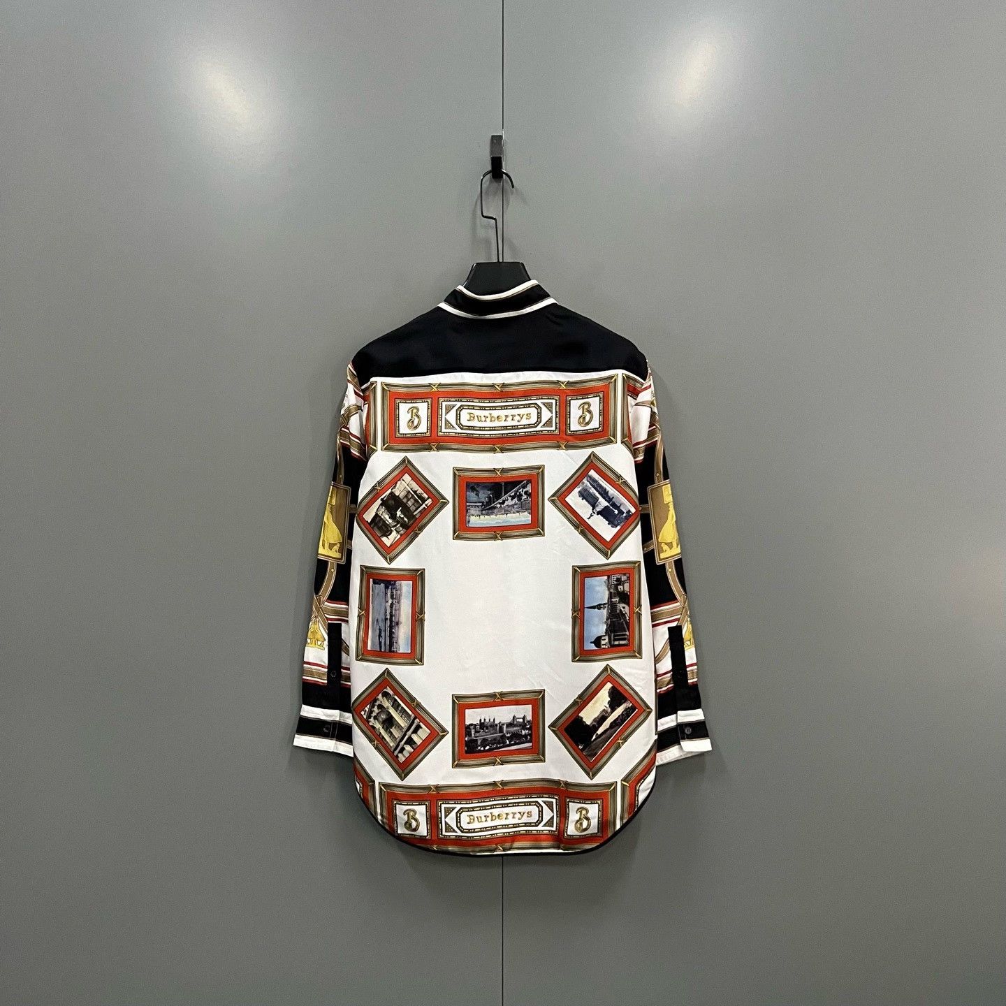 Burberry Burberry Printed Graphic Multi Button Up it_38 Women Size XS / US 0-2 / IT 36-38 - 2 Thumbnail