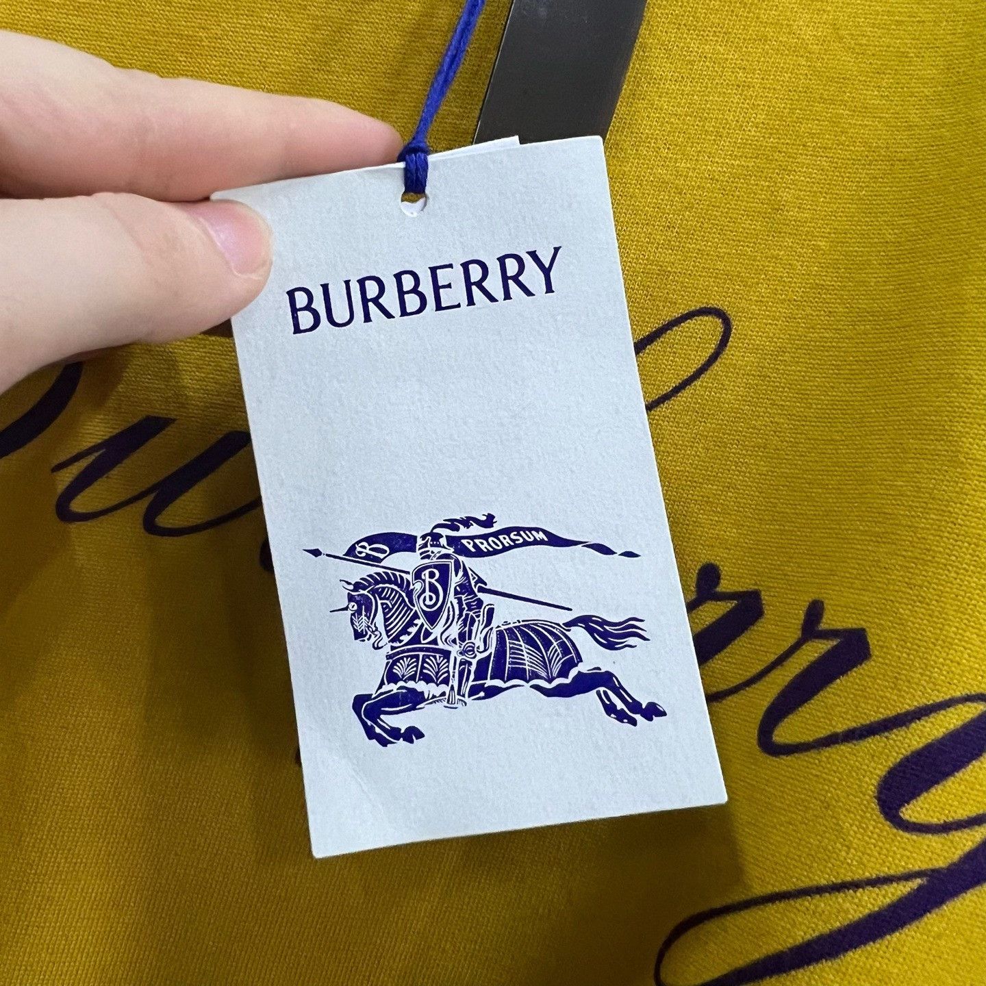 Burberry Burberry Printed Multi T-Shirt S Women Size S / US 4 / IT 40 - 5 Thumbnail