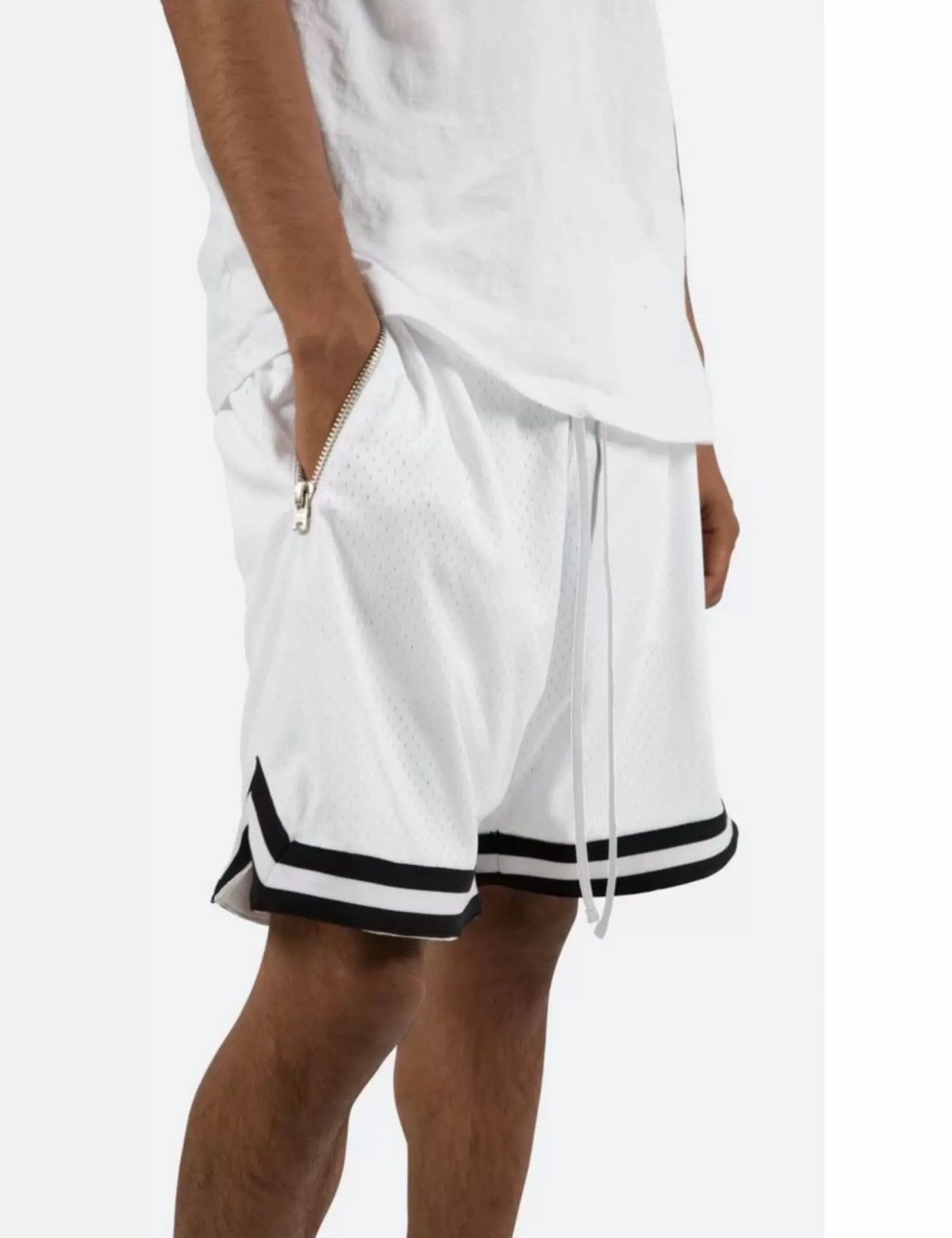 MNML Mnml Exclusive Oversized White Shorts 30 Men Size US 30 / EU 46 - 2 Thumbnail