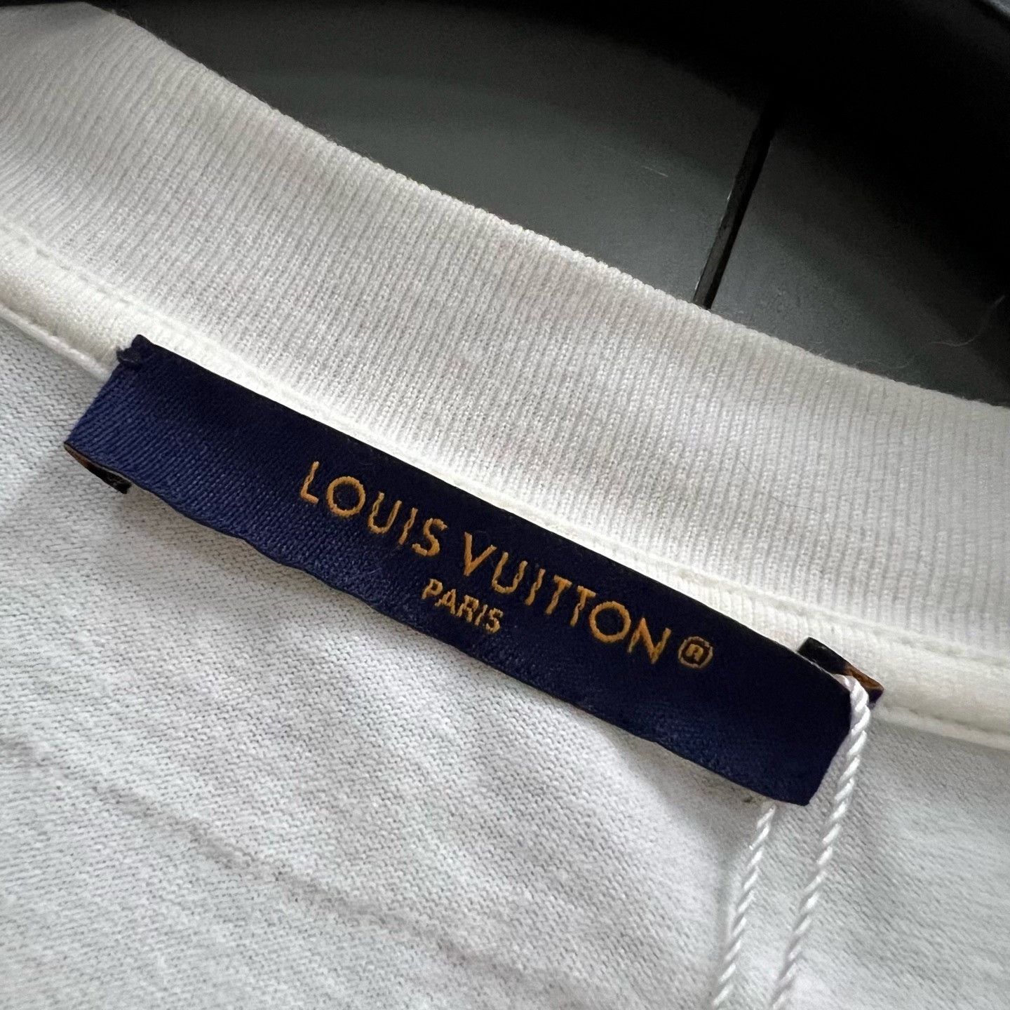 Louis Vuitton Louis Vuitton Printed Graphic T-Shirt s Men Size US S / EU 44-46 / 1 - 2 Thumbnail