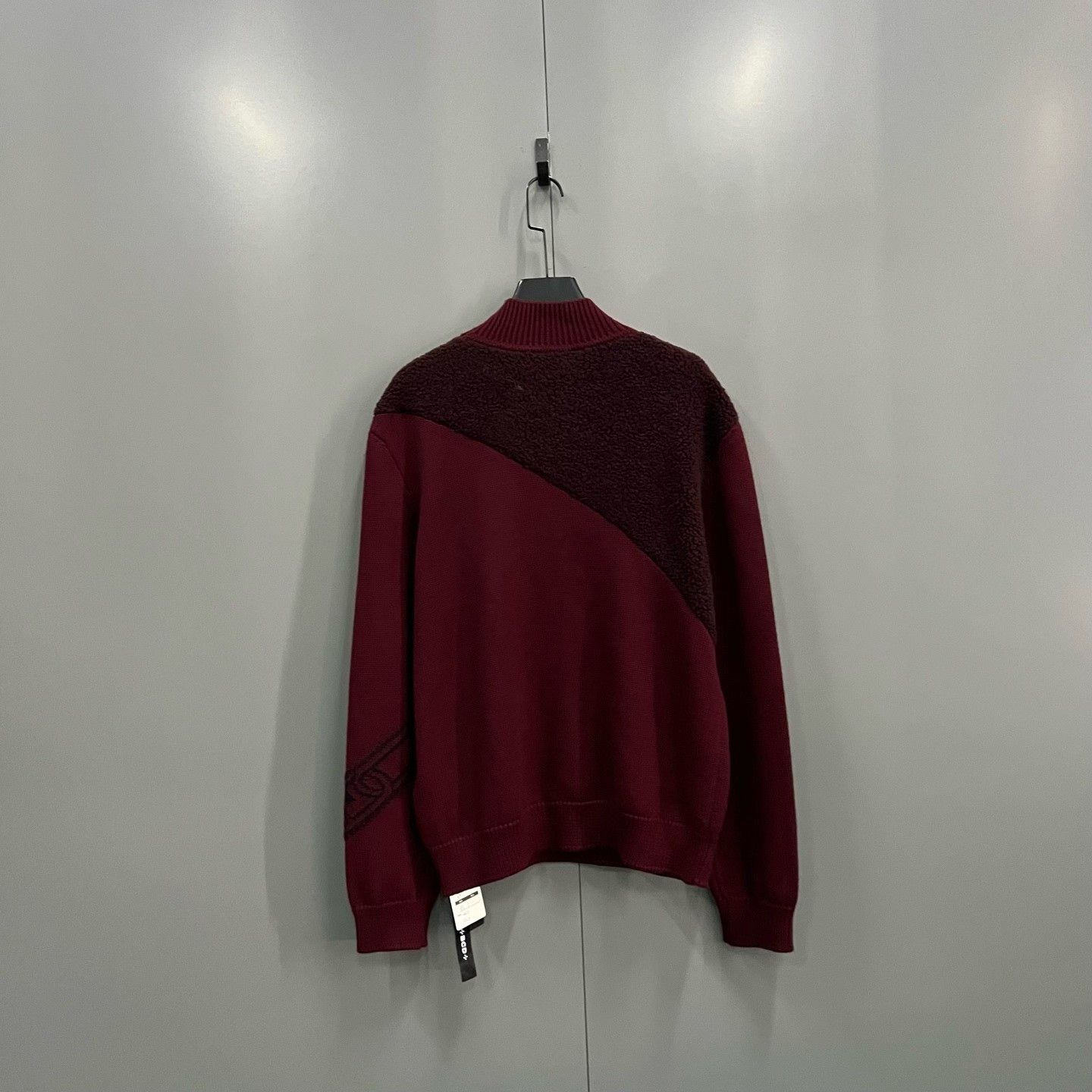 Fendi Fendi Retro Red Sweater s Men Size US S / EU 44-46 / 1 - 4 Thumbnail