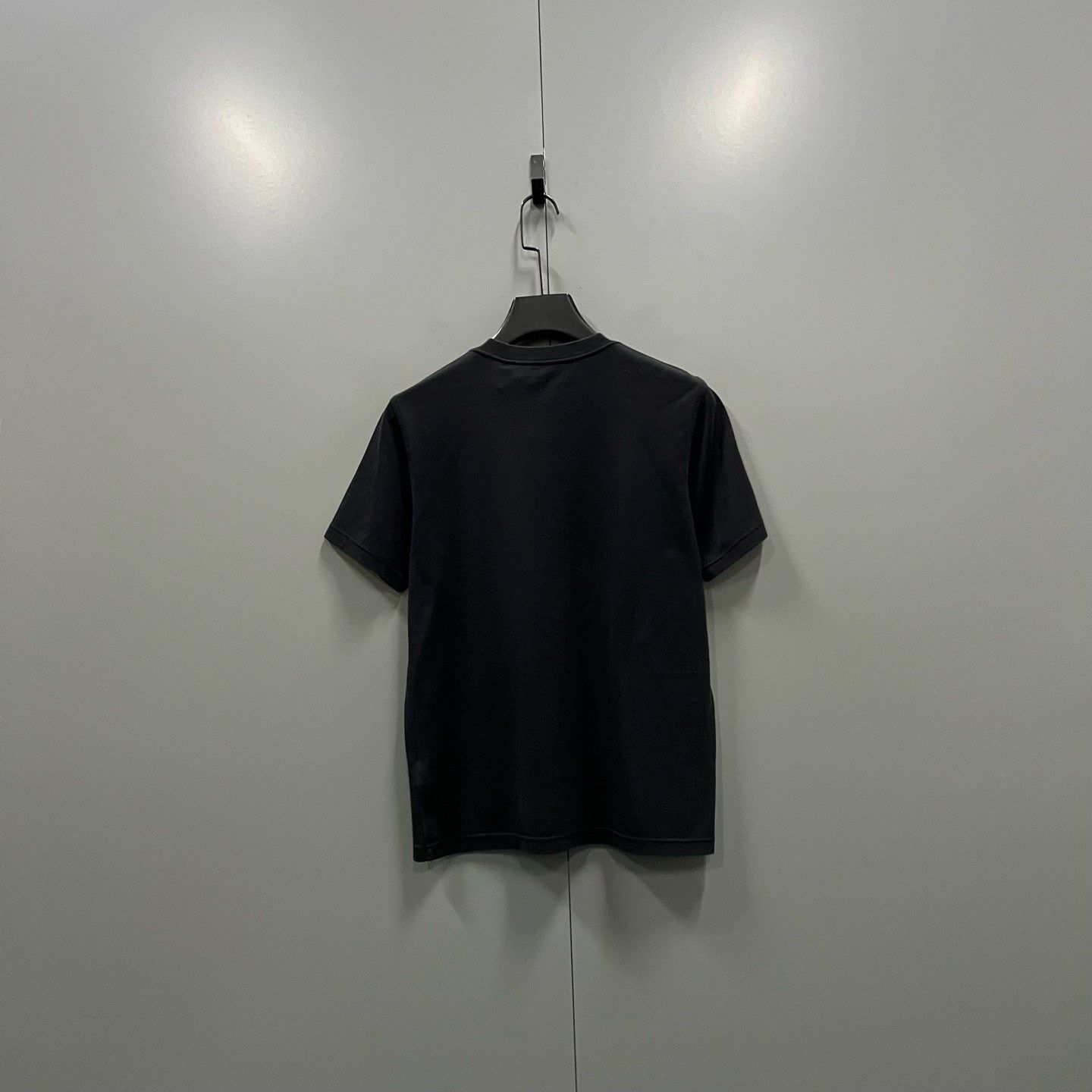 Burberry Burberry Retro Printed Black T-Shirt l Men Size US L / EU 52-54 / 3 - 2 Thumbnail