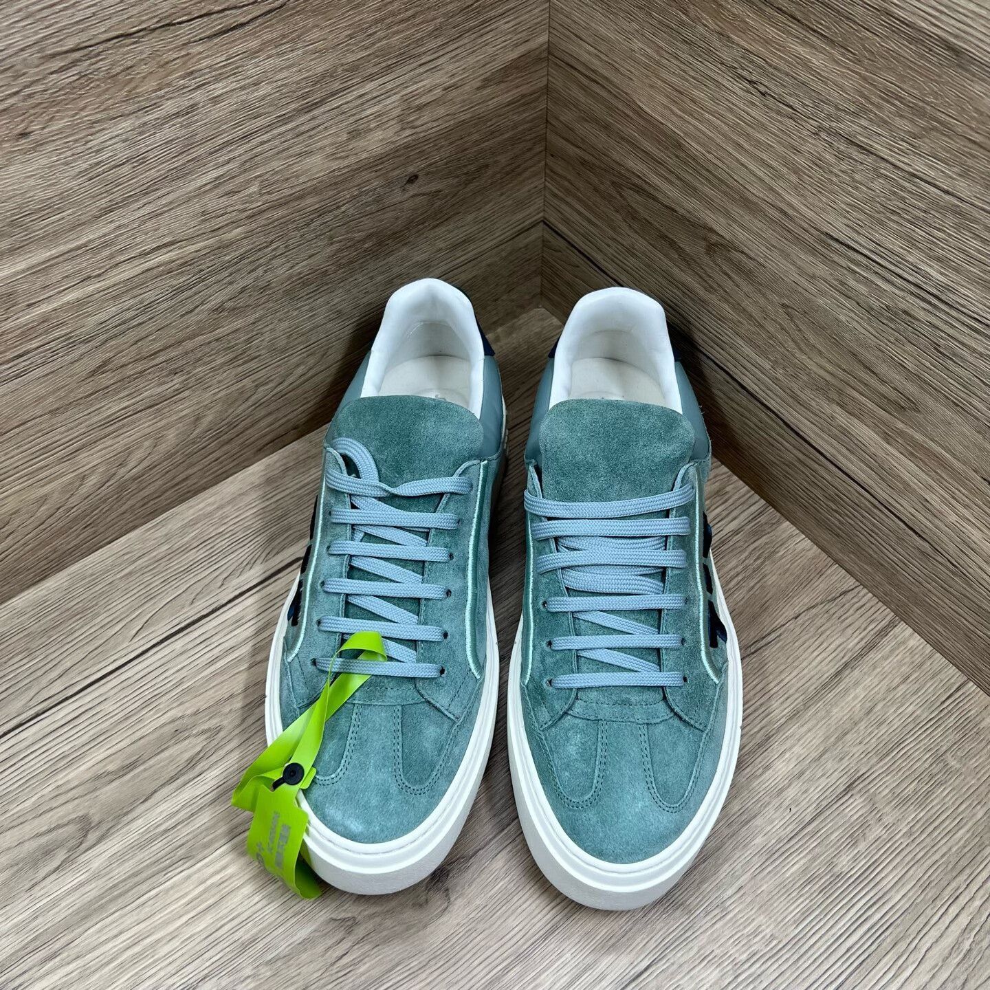 Salvatore Ferragamo Salvatore Ferragamo Green Lowtop Sneakers 10 Men Size US 10 / EU 43 - 2 Thumbnail