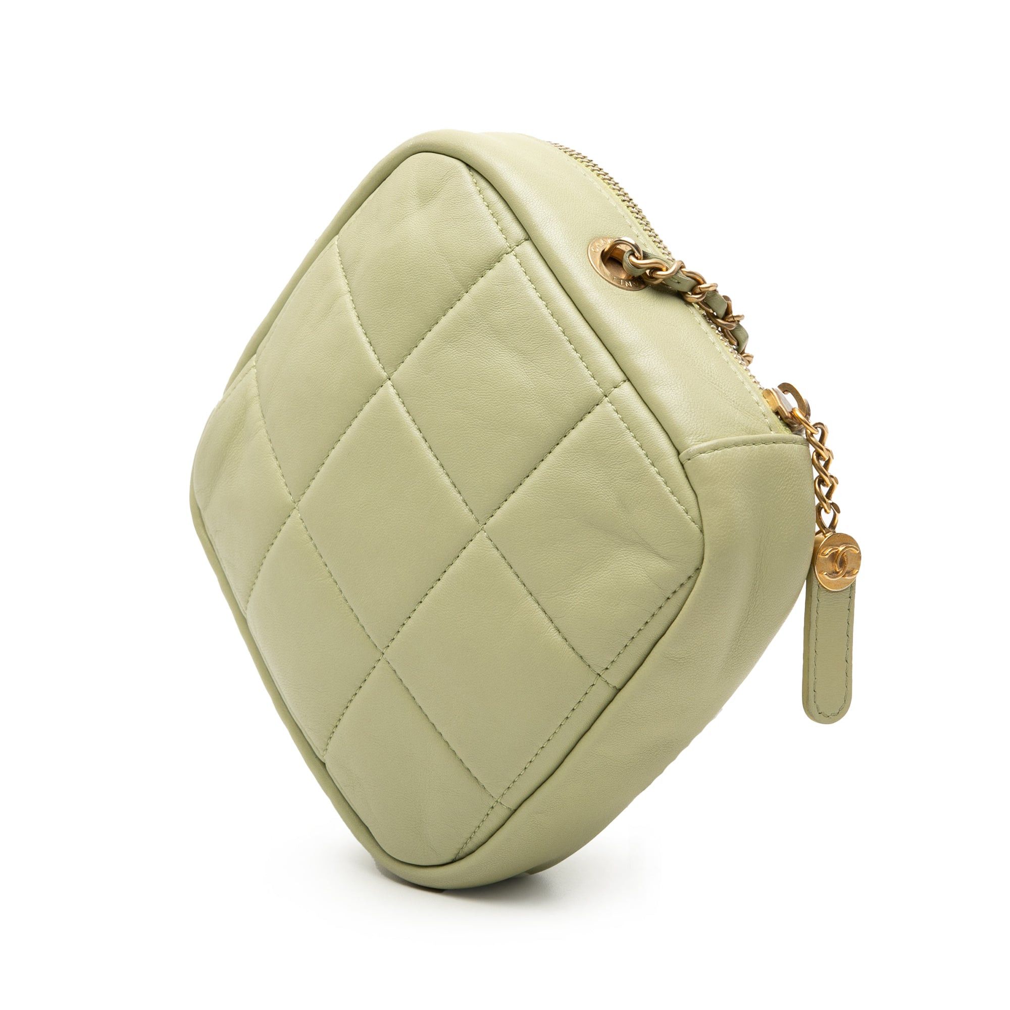 Chanel CC Quilted Lambskin Diamond Clutch with Chain Size ONE SIZE - 2 Thumbnail