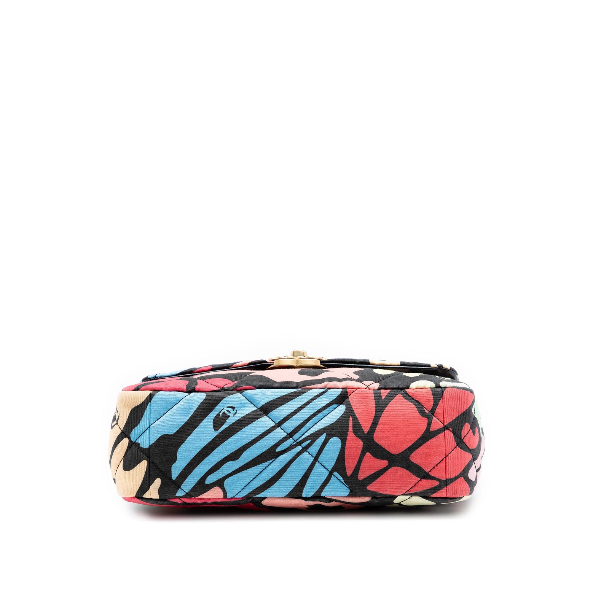 Chanel Medium Printed Canvas 19 Flap Size ONE SIZE - 3 Thumbnail