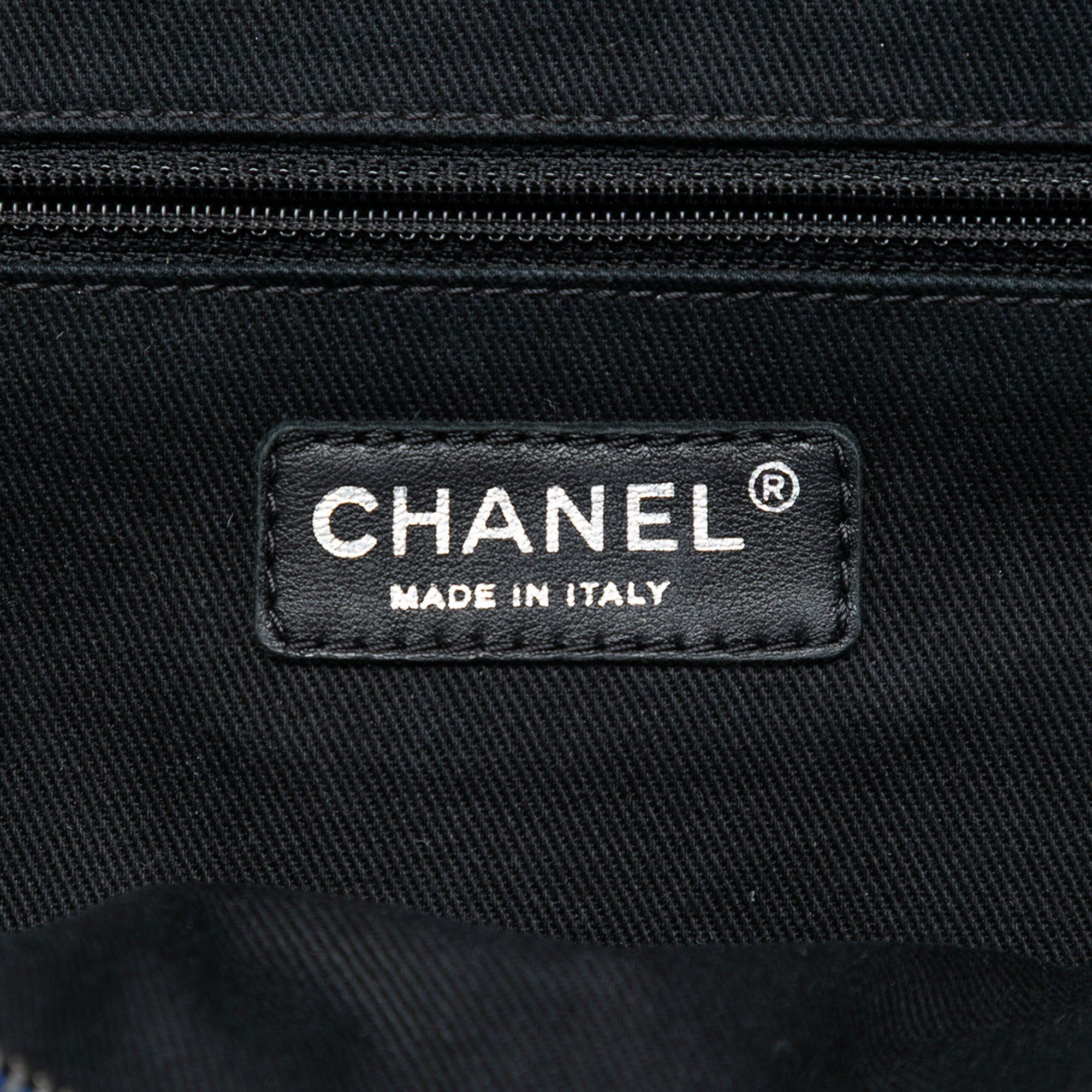 Chanel Jumbo Quilted Caviar Easy Flap Size ONE SIZE - 5 Thumbnail