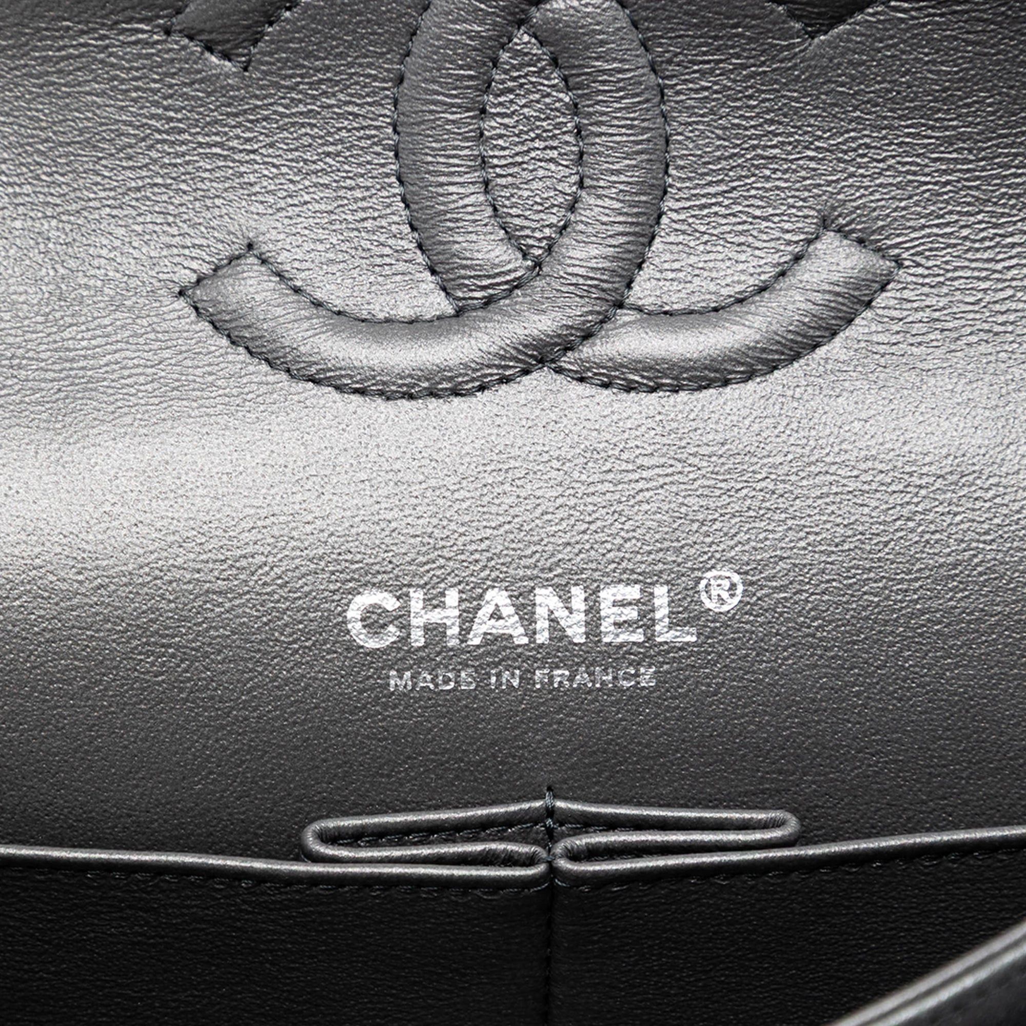 Chanel Medium Classic Iridescent Lambskin Double Flap Size ONE SIZE - 5 Thumbnail