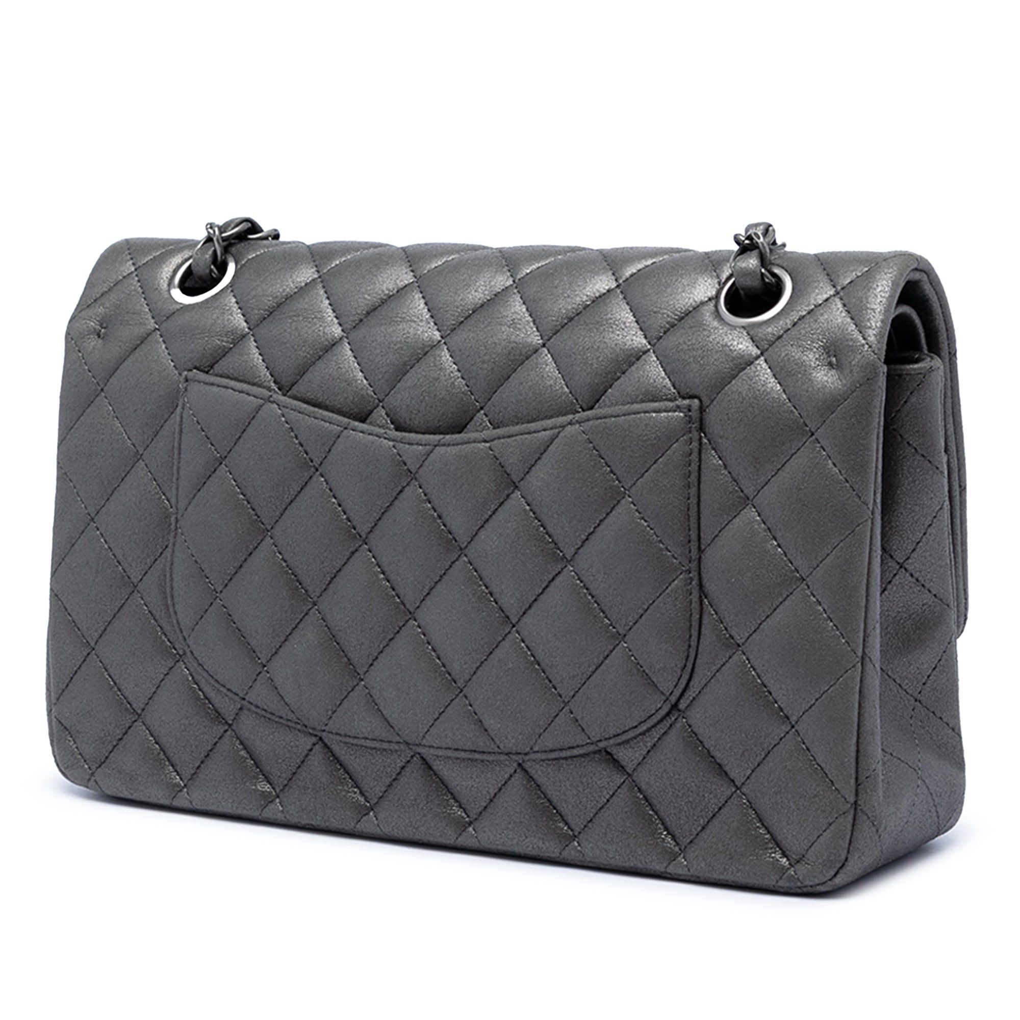 Chanel Medium Classic Iridescent Lambskin Double Flap Size ONE SIZE - 2 Thumbnail