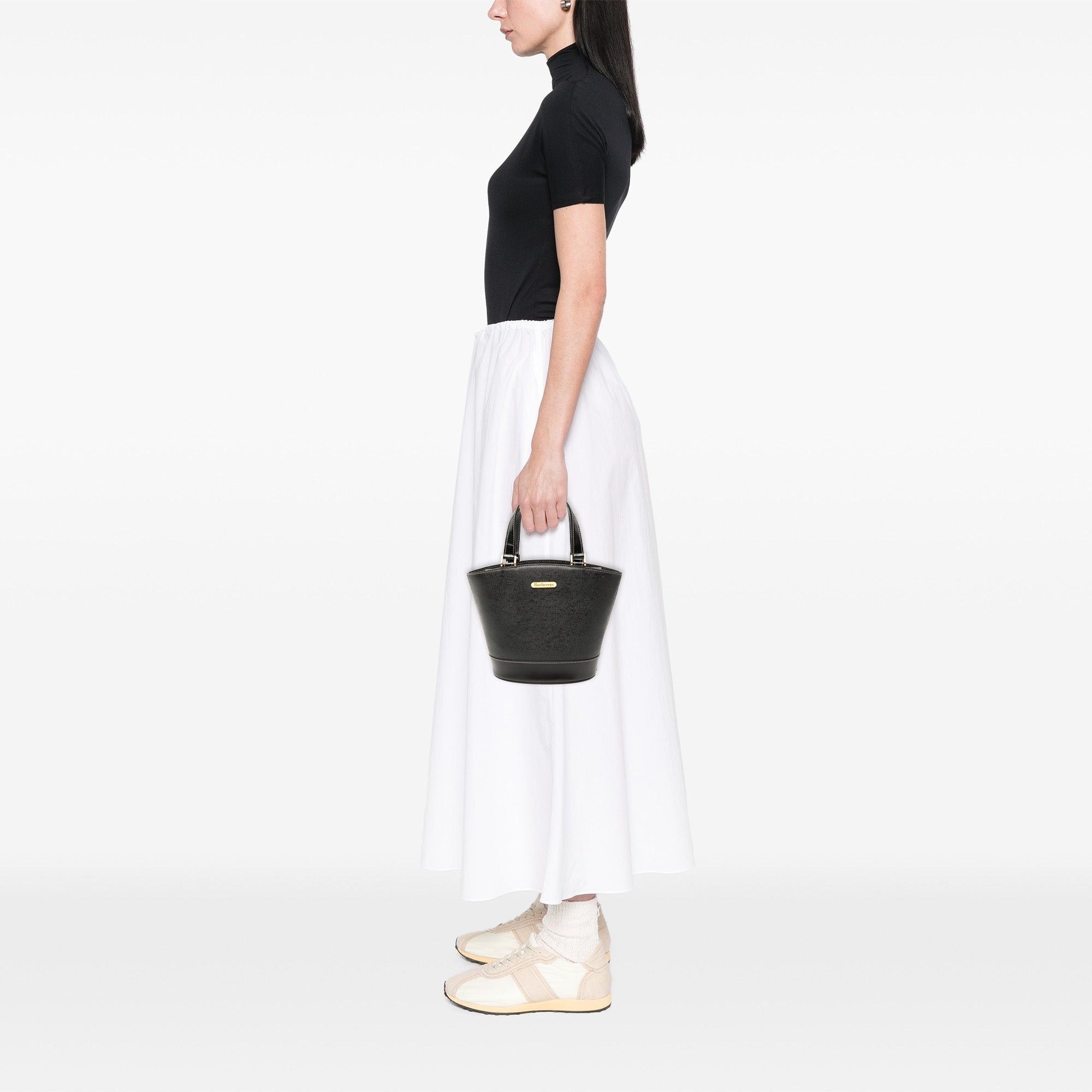 Burberry Leather Bucket Bag Size ONE SIZE - 6 Thumbnail