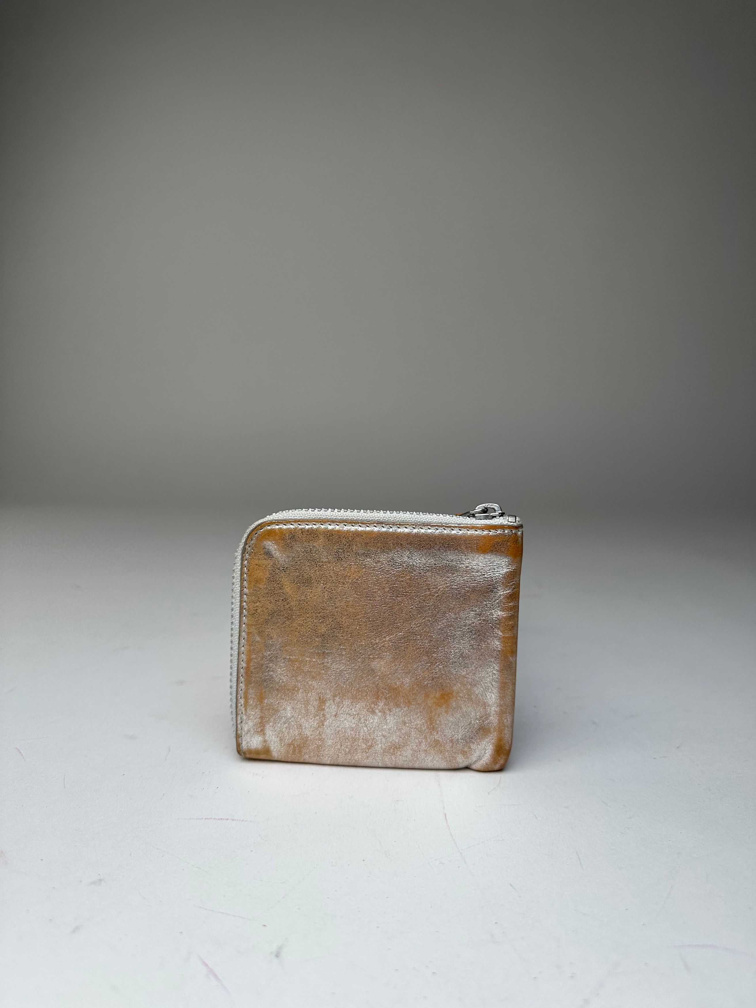 Comme des Garcons Vintage Comme Des Garçons Silver Edge Leather Zip Card Holde Size ONE SIZE - 9 Thumbnail