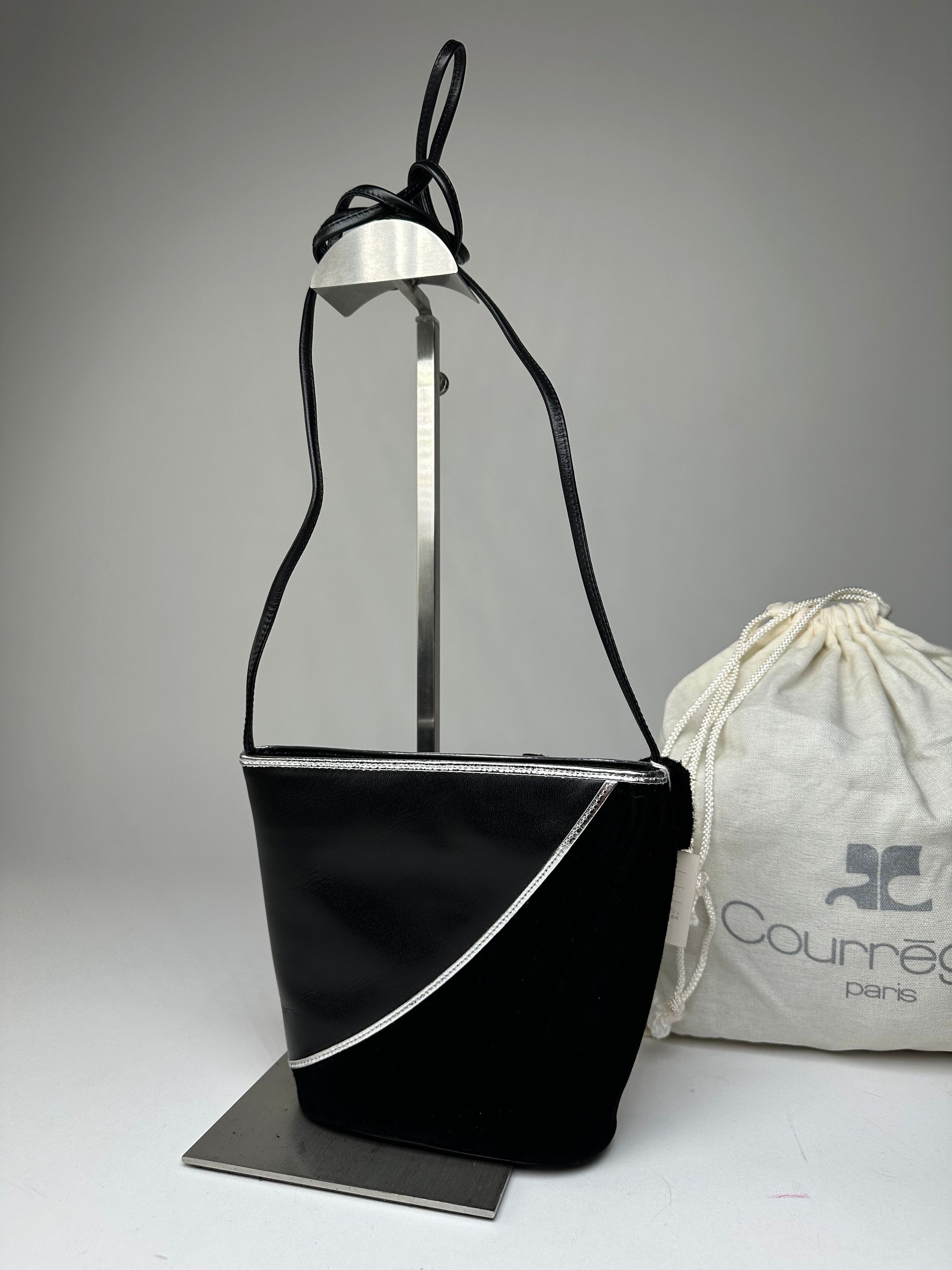 Courreges Vintage Courrèges Leather Velvet Crossbody Bag Black Silver Size ONE SIZE - 2 Thumbnail