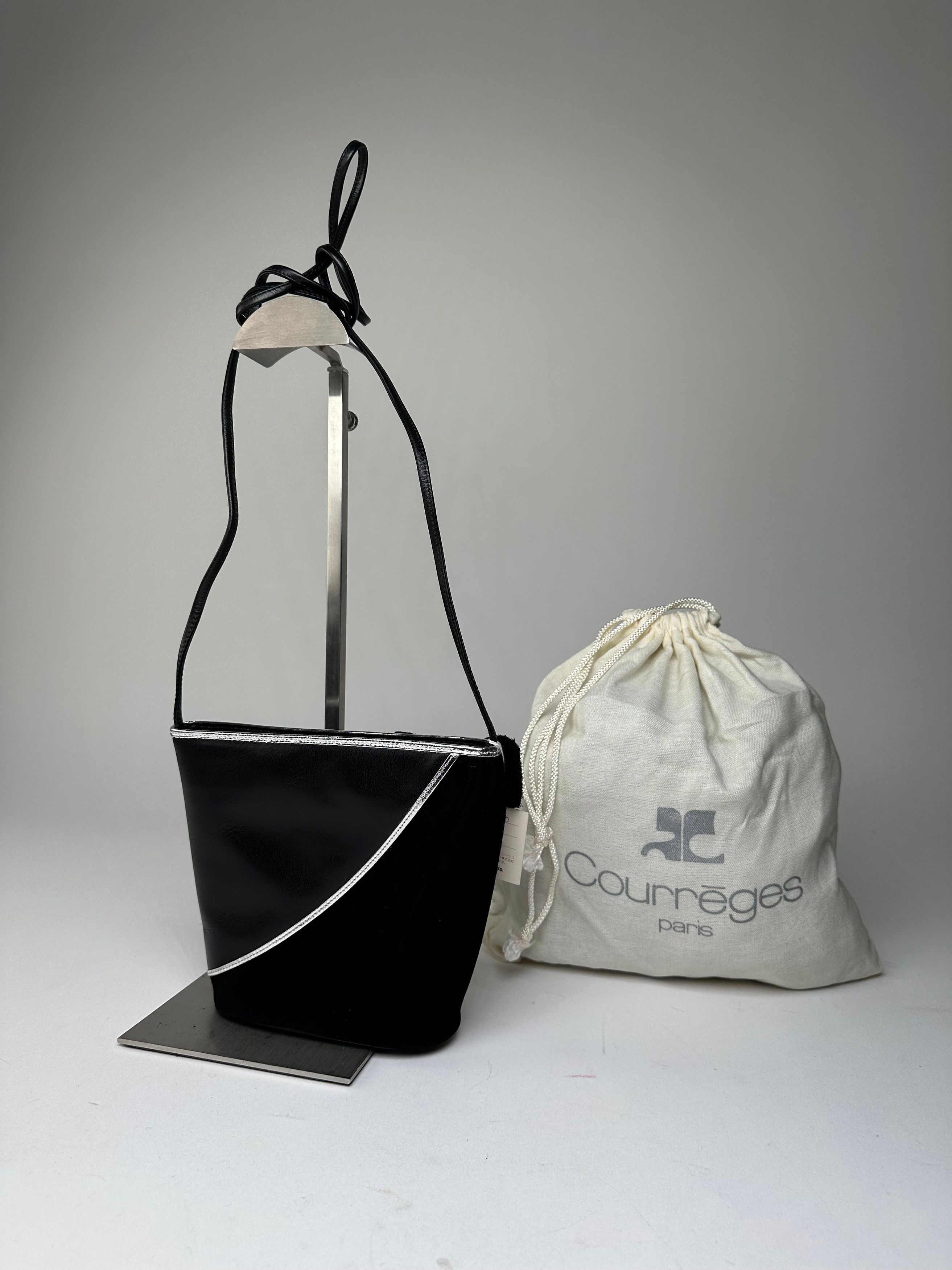 Courreges Vintage Courrèges Leather Velvet Crossbody Bag Black Silver Size ONE SIZE - 15 Thumbnail