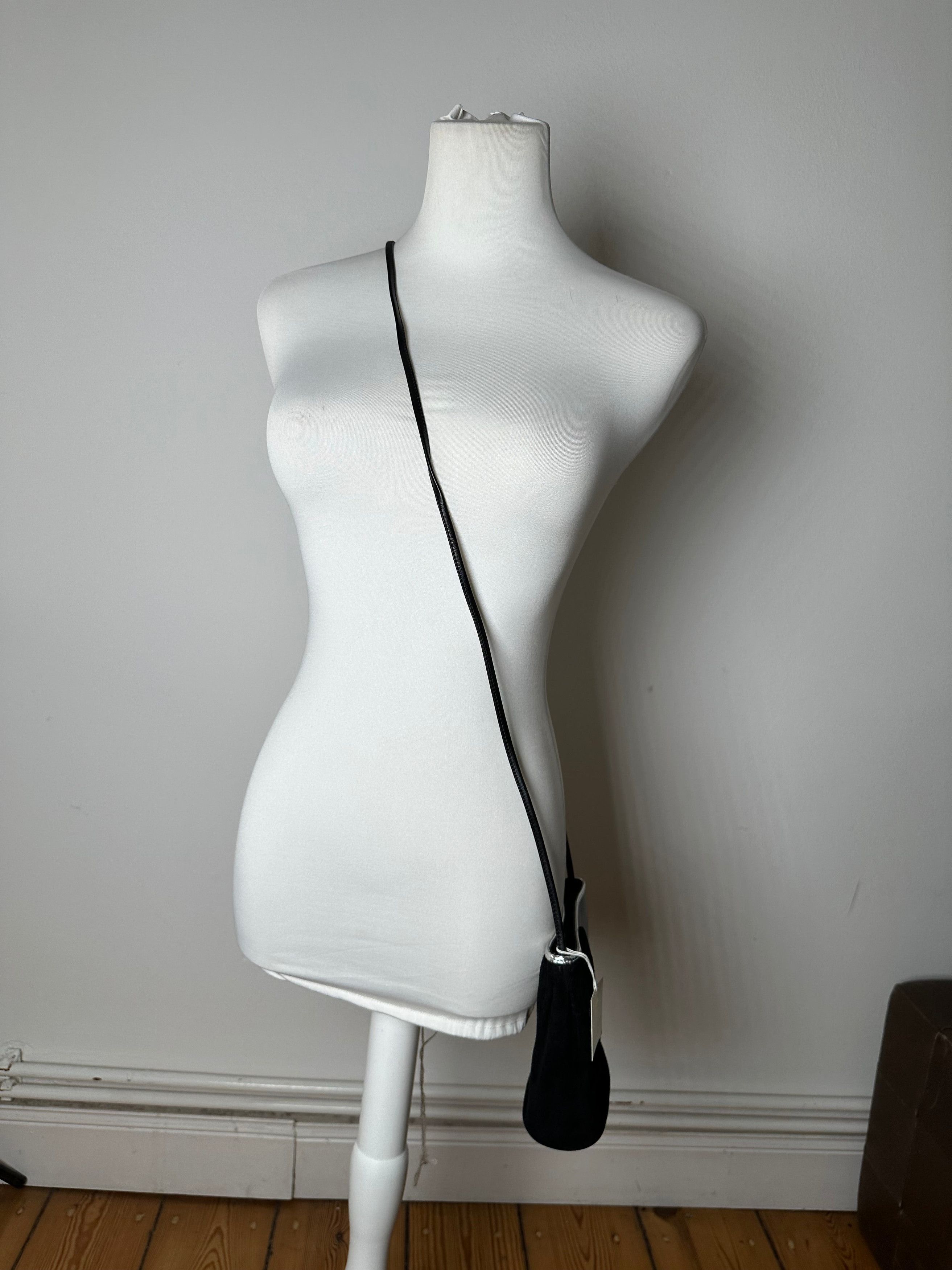 Courreges Vintage Courrèges Leather Velvet Crossbody Bag Black Silver Size ONE SIZE - 5 Thumbnail