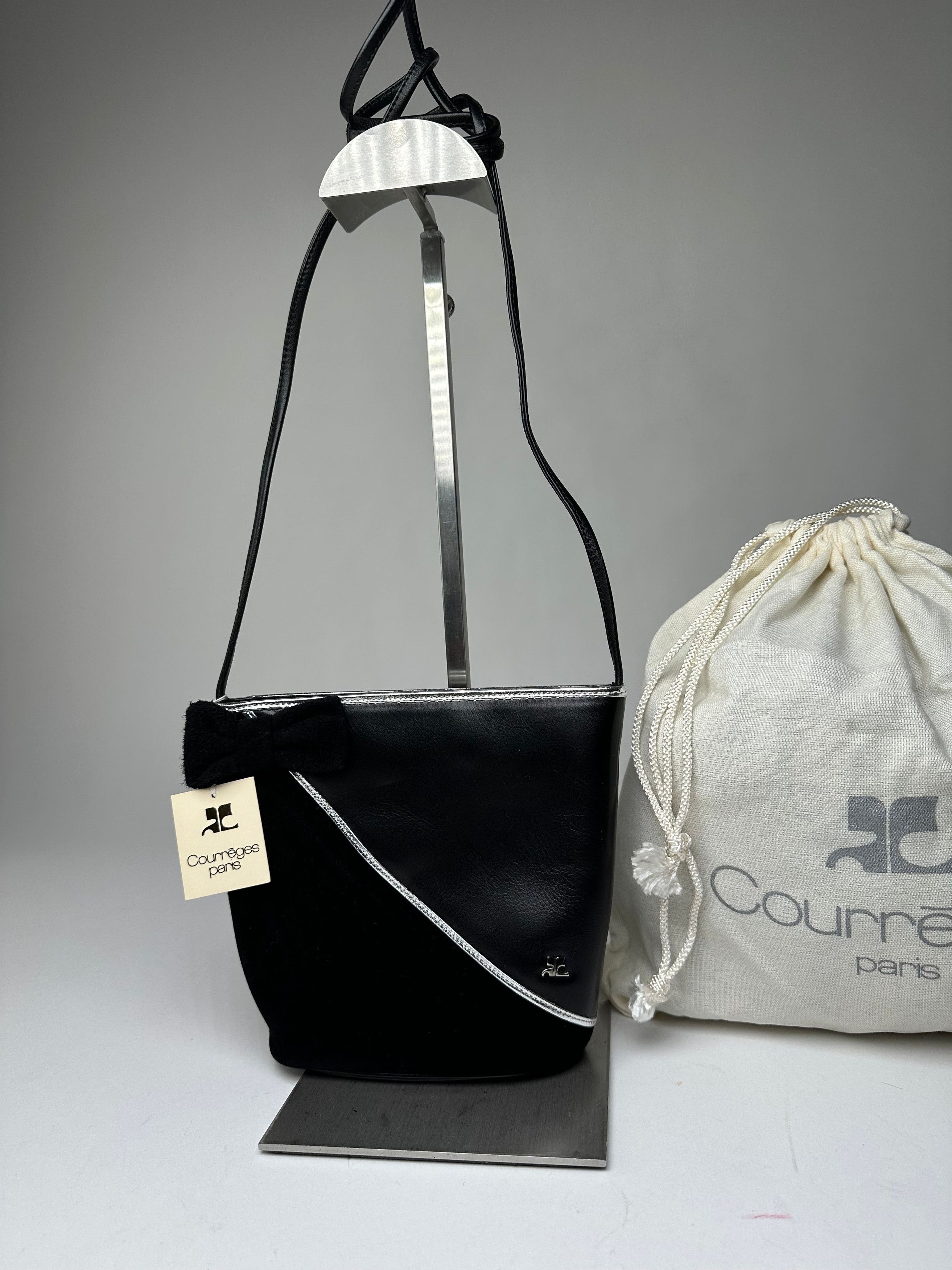 Courreges Vintage Courrèges Leather Velvet Crossbody Bag Black Silver Size ONE SIZE - 10 Thumbnail
