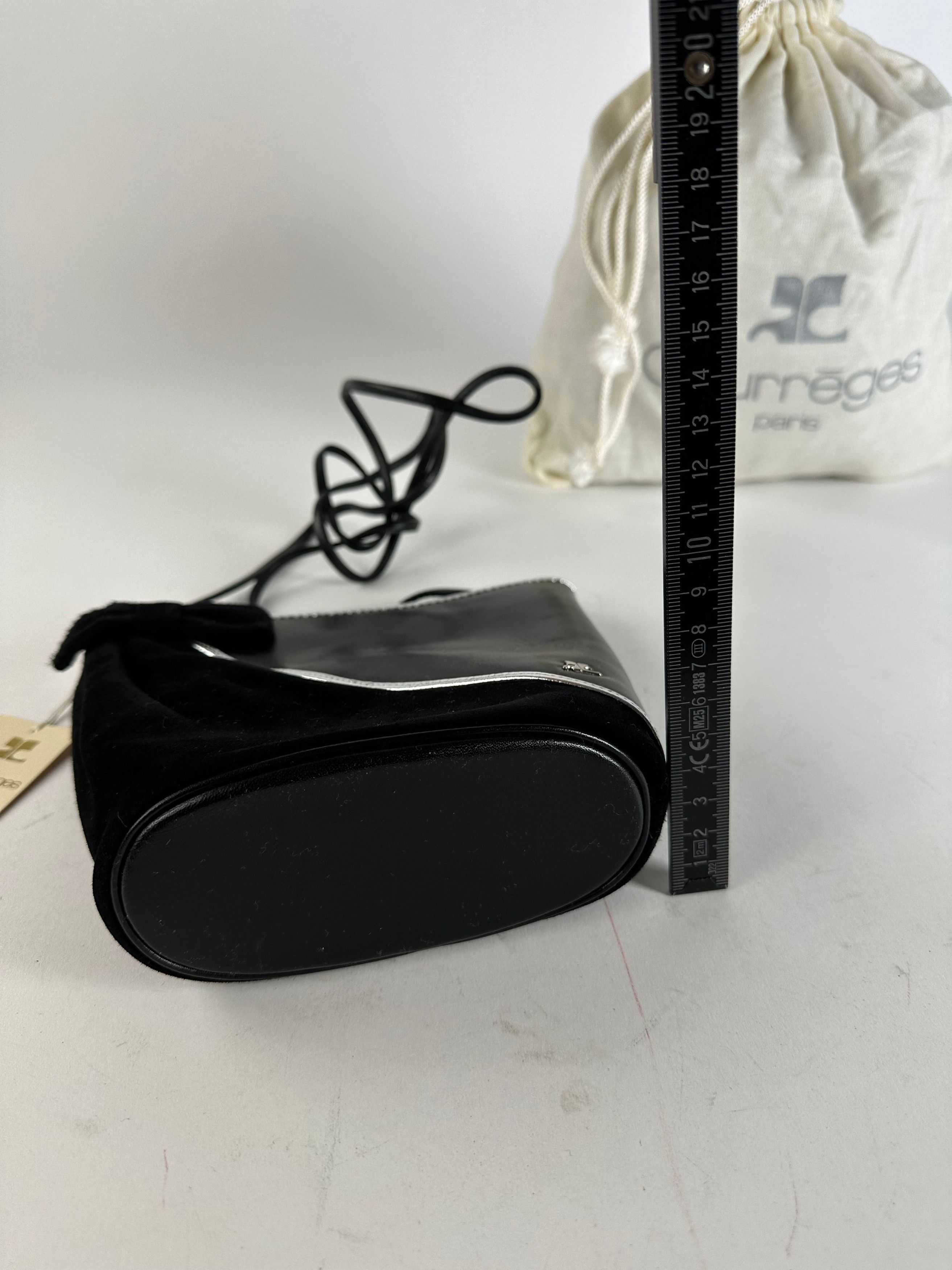 Courreges Vintage Courrèges Leather Velvet Crossbody Bag Black Silver Size ONE SIZE - 11 Thumbnail
