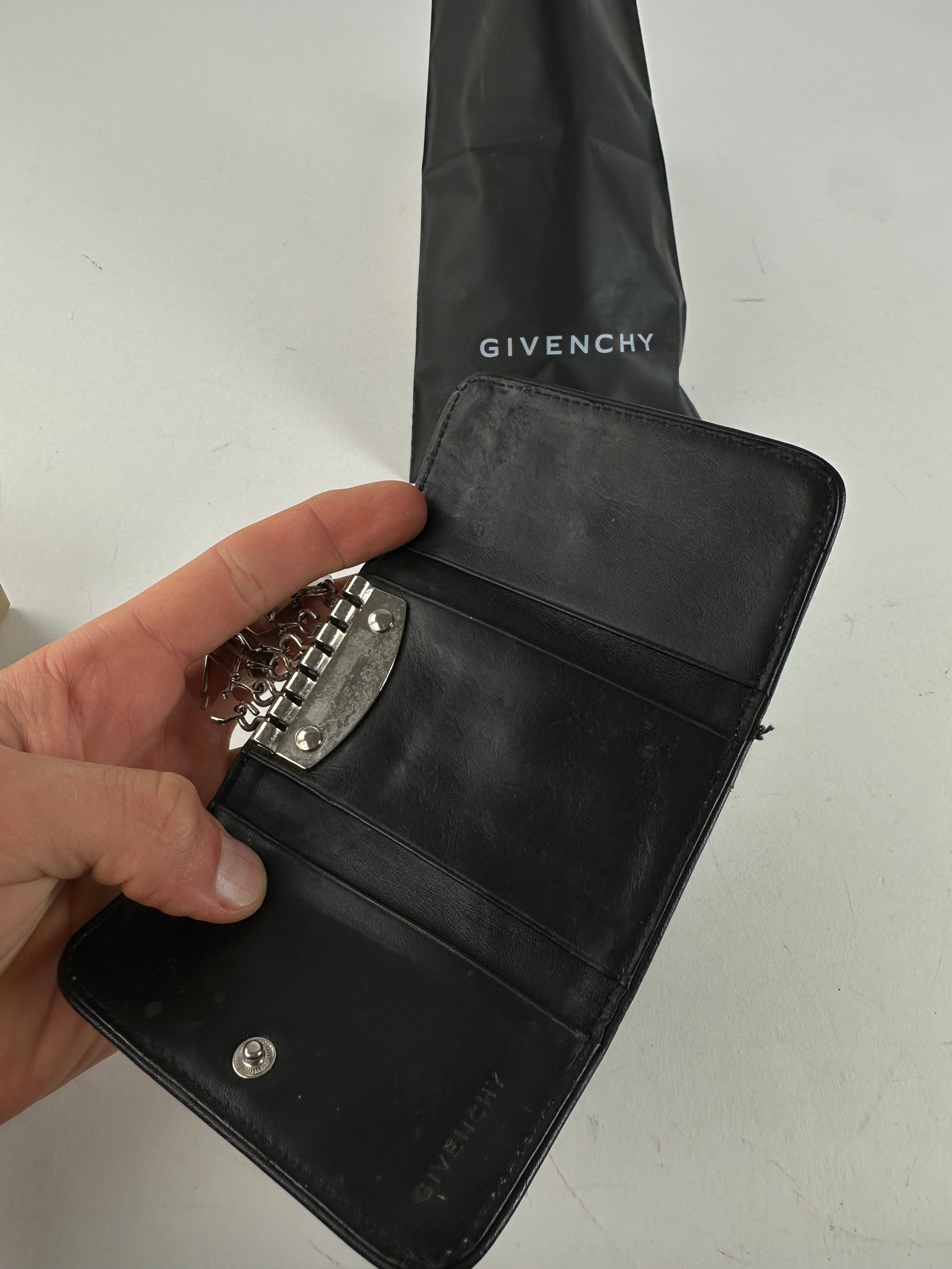 Givenchy Vintage 4G Leather Key Holder Black Size ONE SIZE - 6 Thumbnail