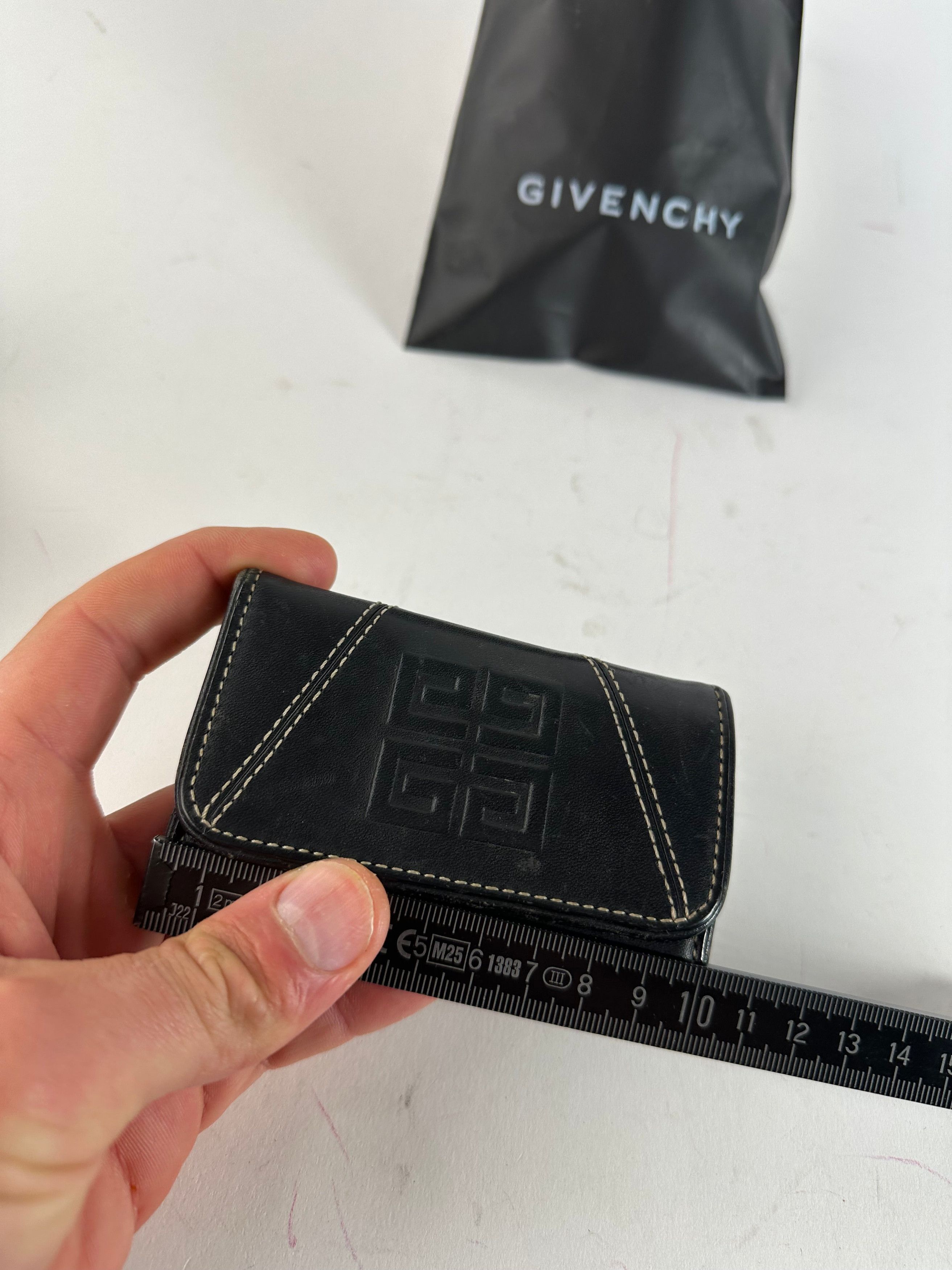 Givenchy Vintage 4G Leather Key Holder Black Size ONE SIZE - 8 Thumbnail