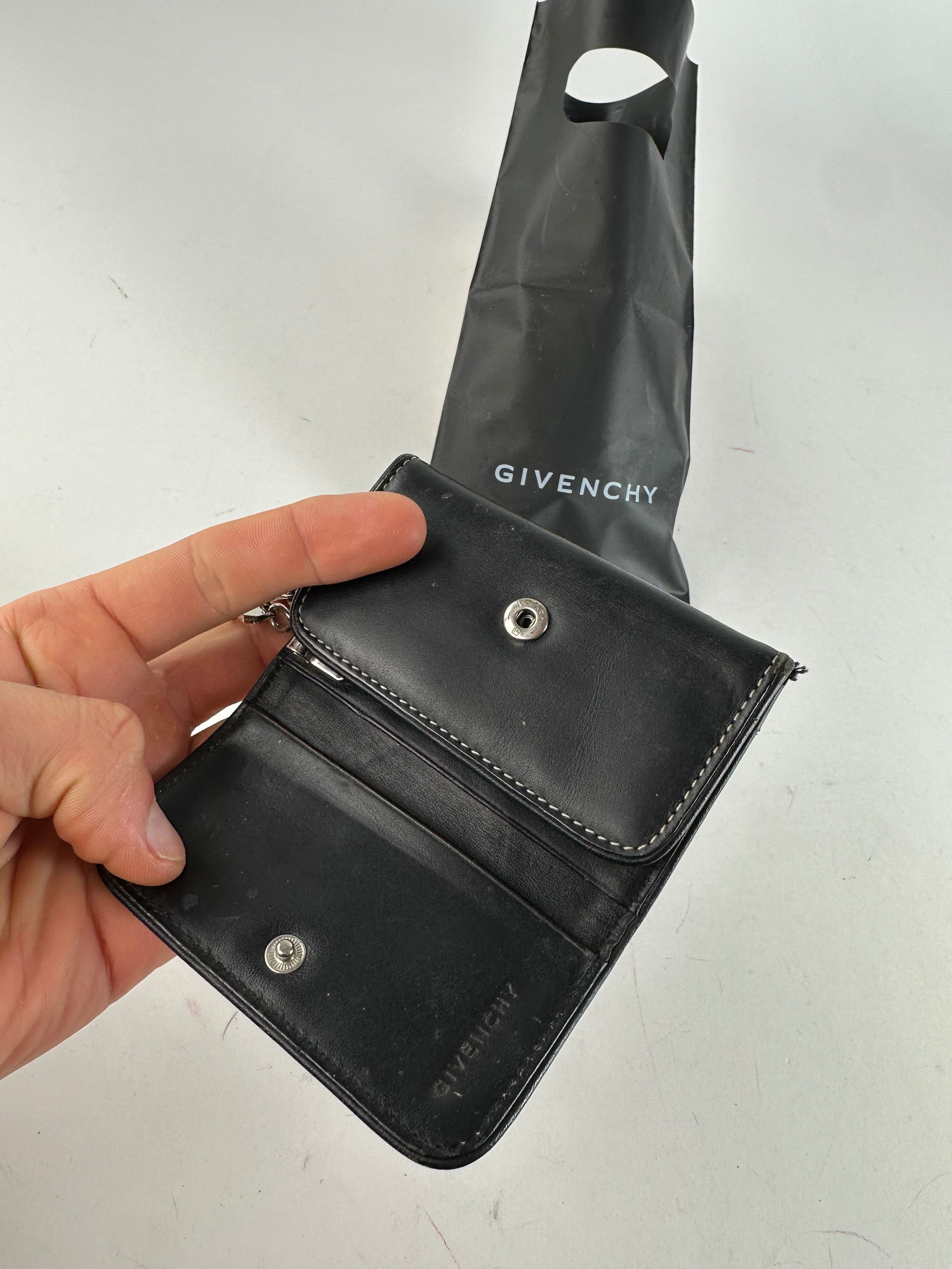 Givenchy Vintage 4G Leather Key Holder Black Size ONE SIZE - 3 Thumbnail