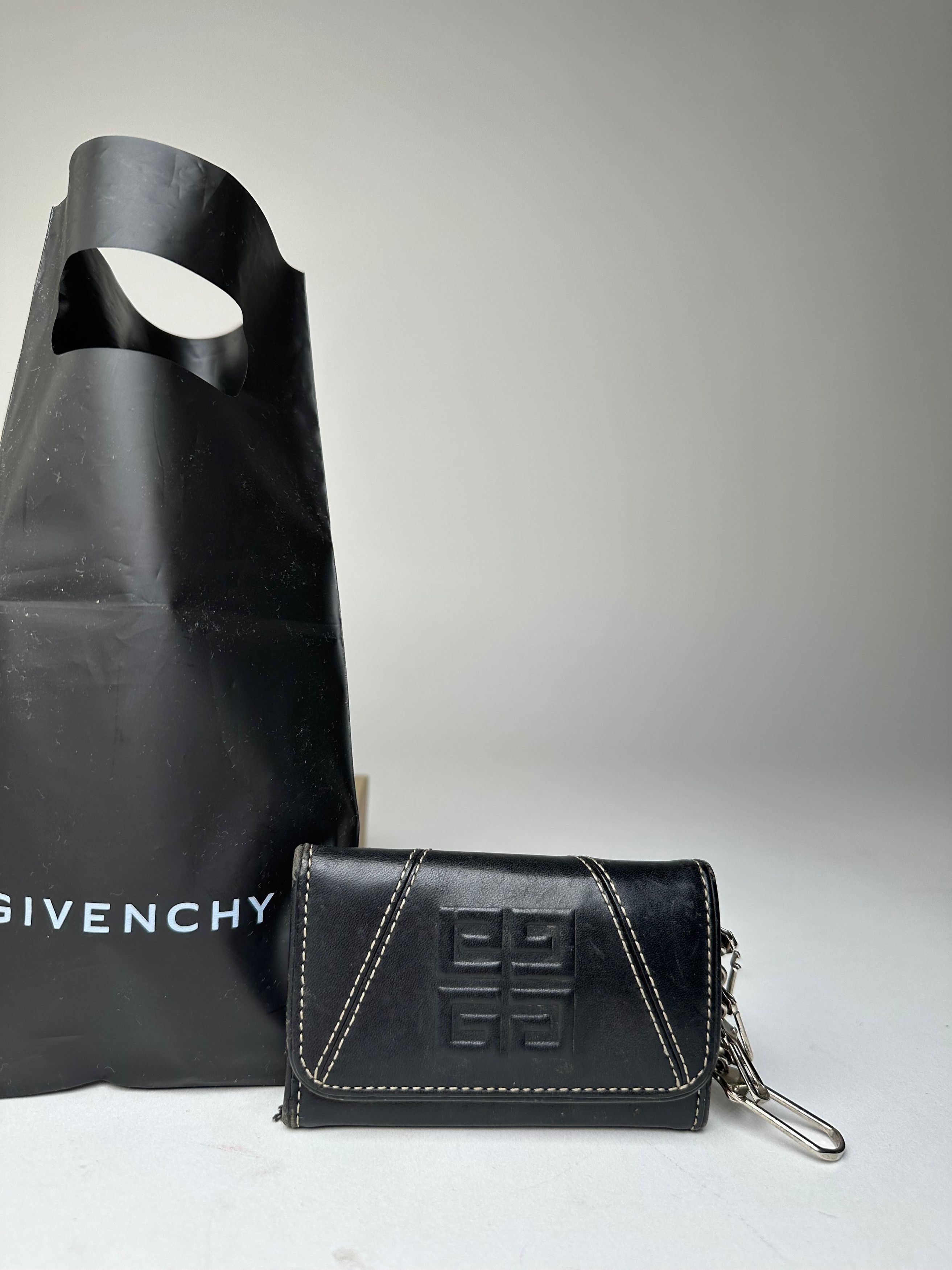 Givenchy Vintage 4G Leather Key Holder Black Size ONE SIZE - 4 Thumbnail