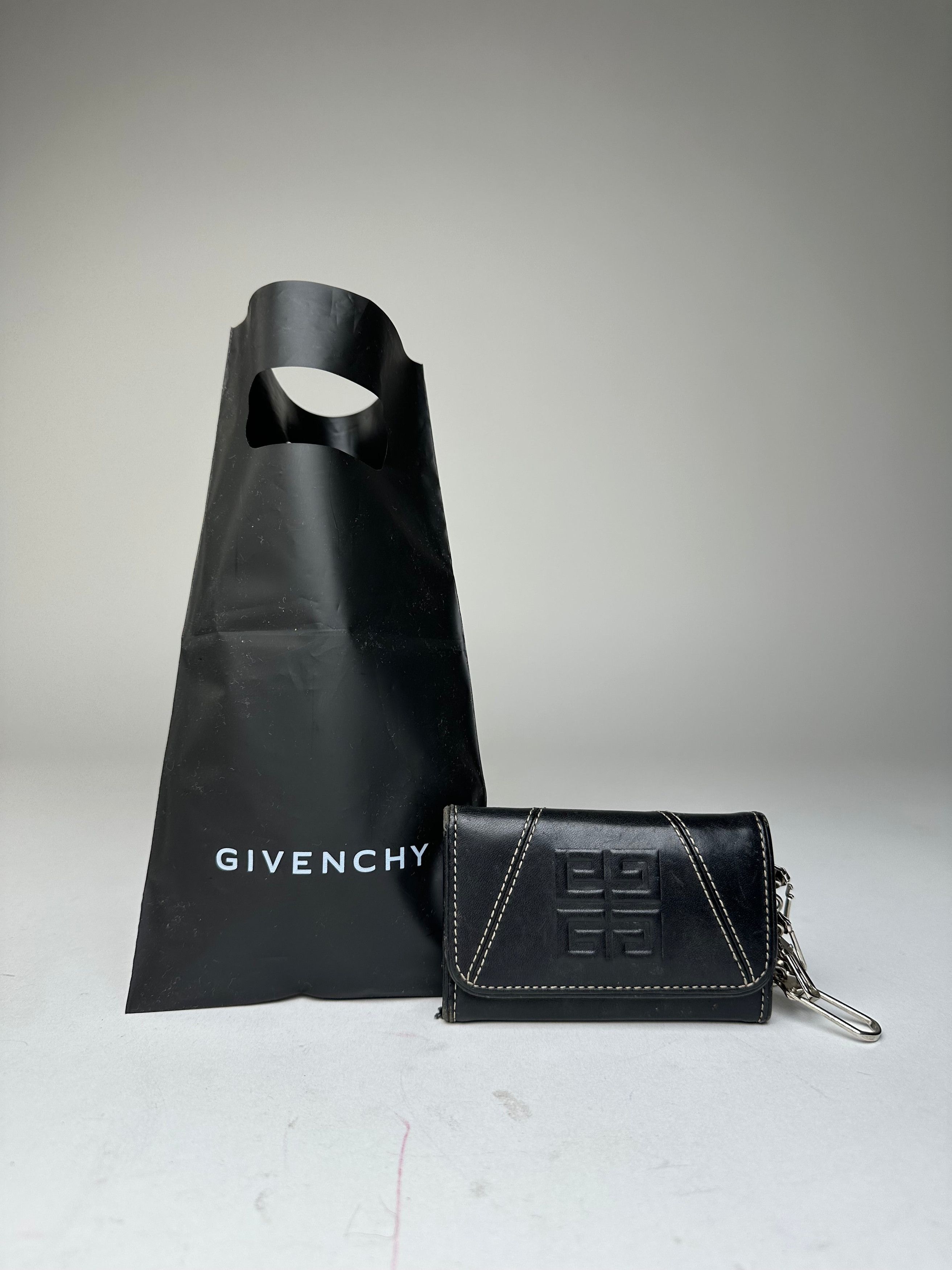 Givenchy Vintage 4G Leather Key Holder Black Size ONE SIZE - 10 Thumbnail