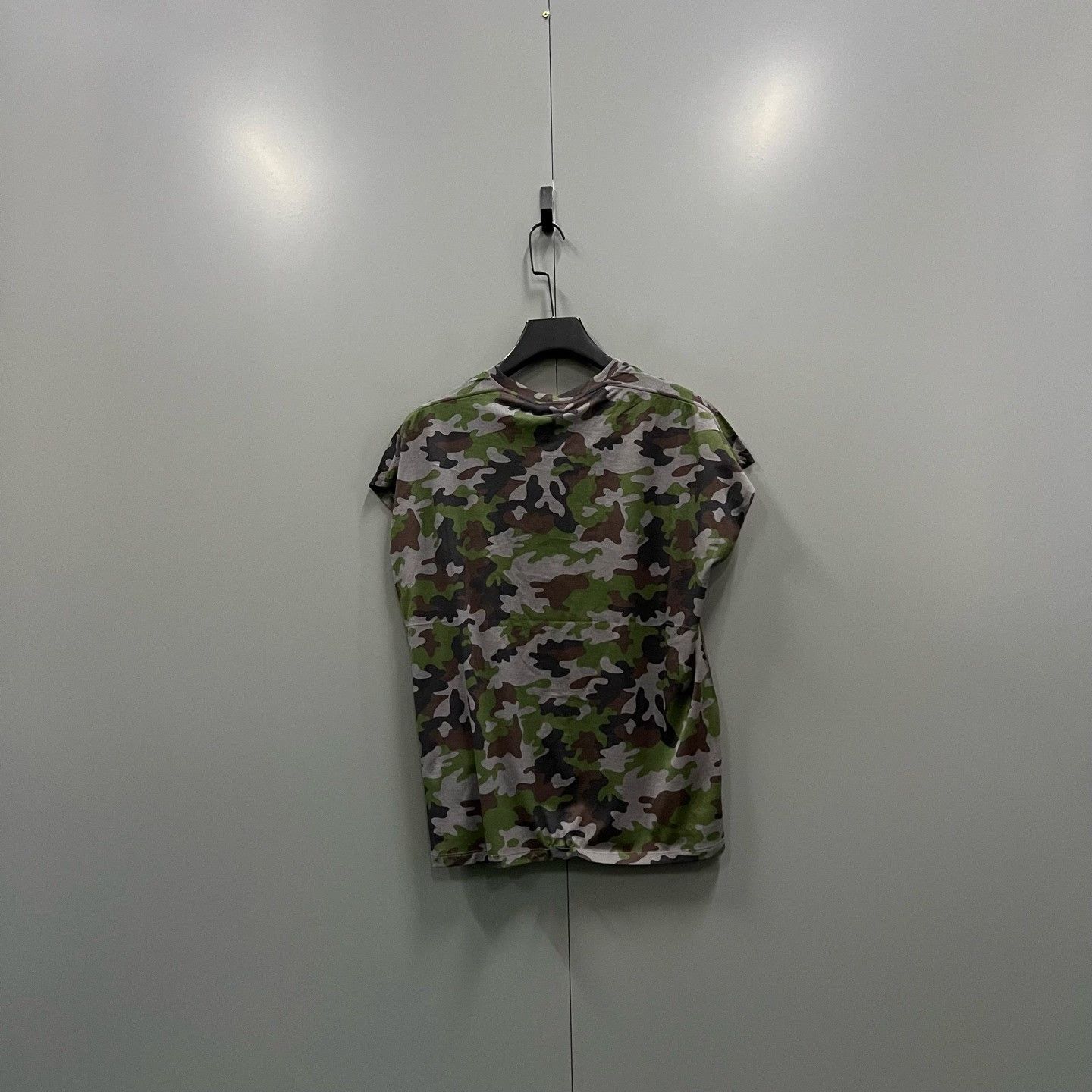 Saint Laurent Paris Saint Laurent Paris Camo T-Shirt M Women Size M / US 6-8 / IT 42-44 - 2 Thumbnail