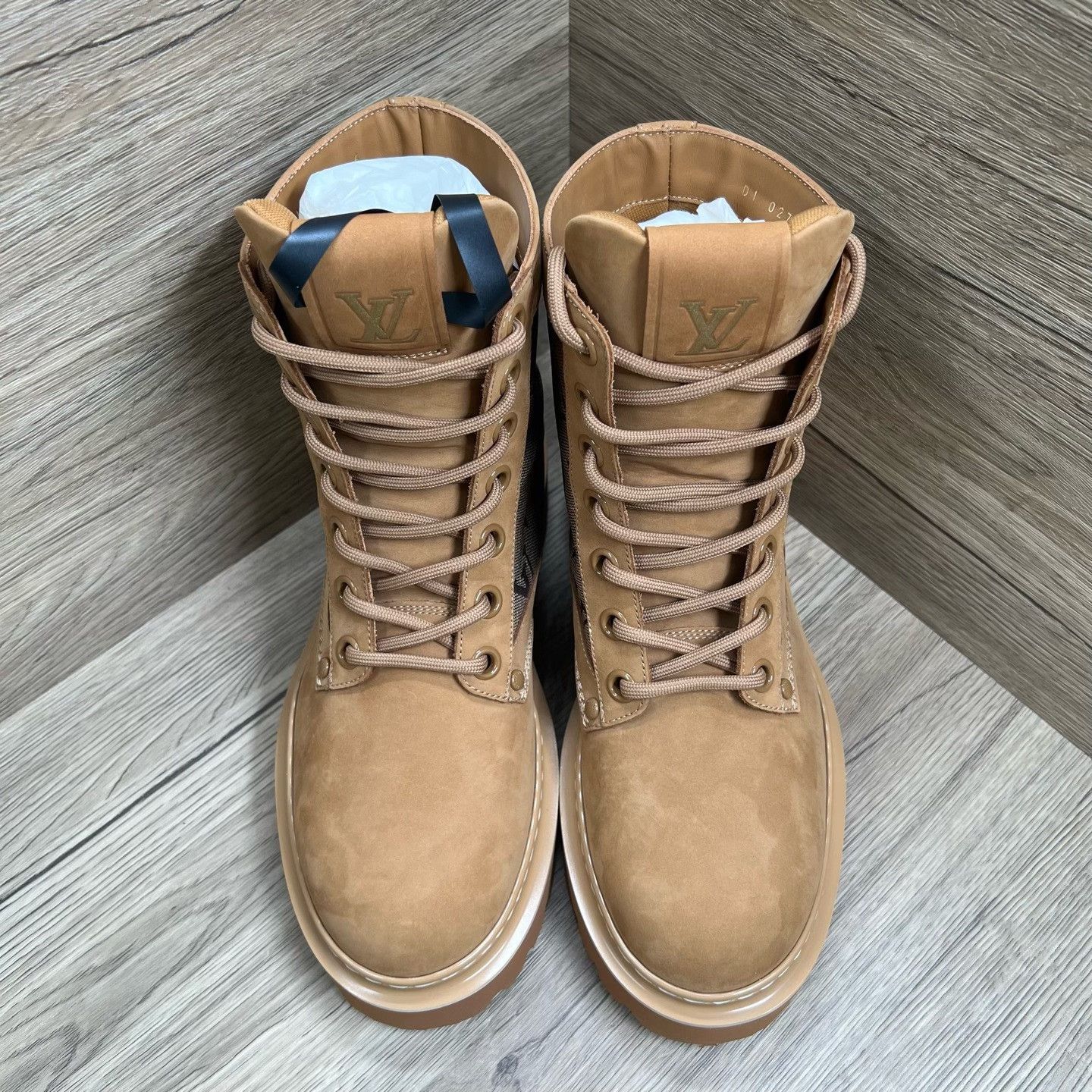 Louis Vuitton Louis Vuitton Brown Lowtop Sneakers us_10 Women Size US 10 / IT 40 - 4 Thumbnail