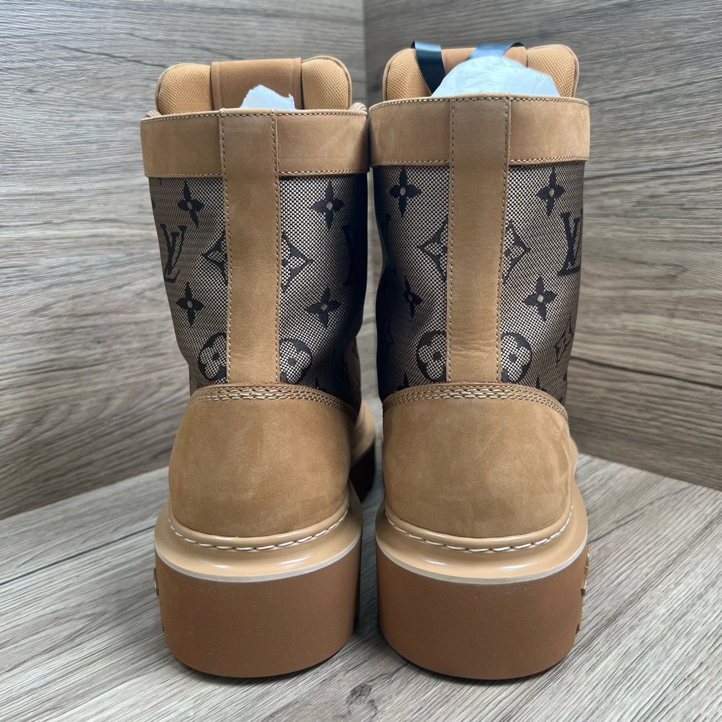 Louis Vuitton Louis Vuitton Brown Lowtop Sneakers us_10 Women Size US 10 / IT 40 - 6 Thumbnail