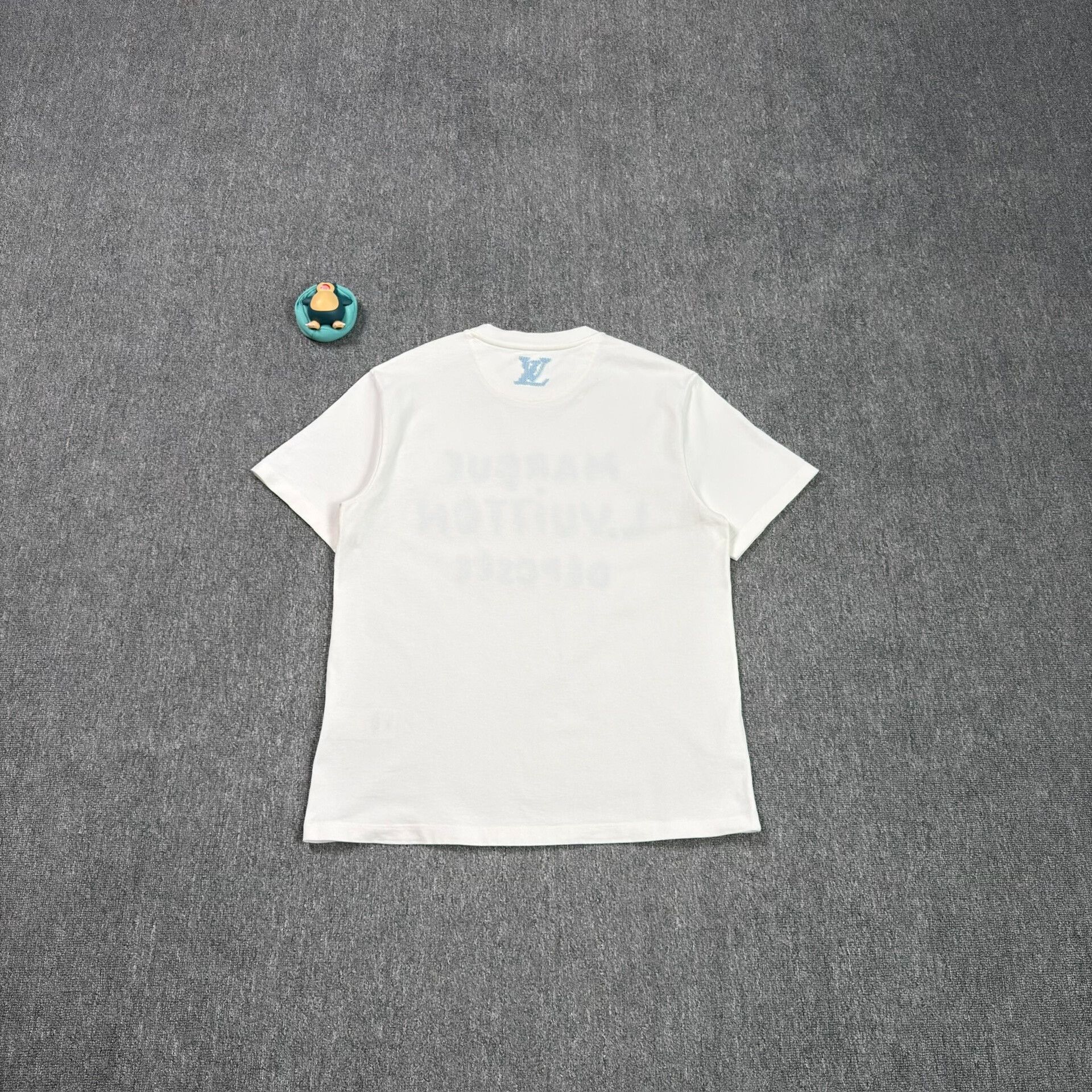 Louis Vuitton Louis Vuitton Blue Embroidered Logo T-Shirt XL Size US XL / EU 56 / 4 - 2 Thumbnail