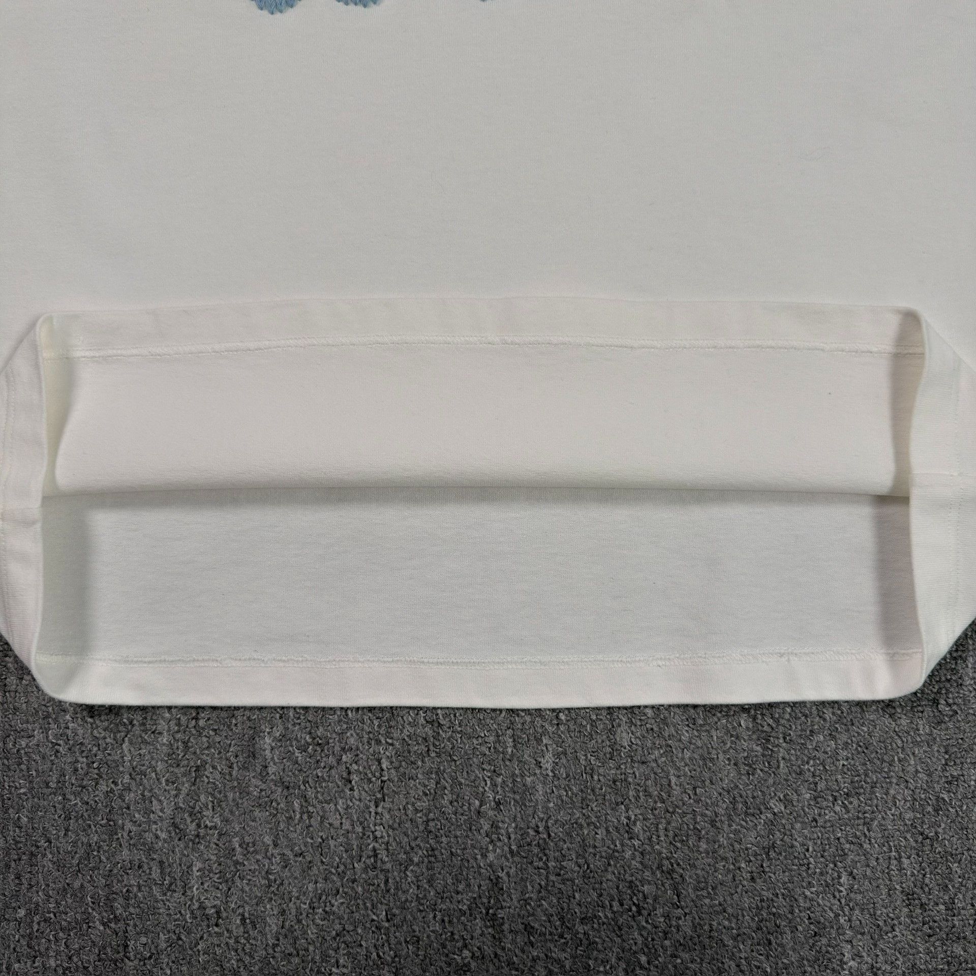 Louis Vuitton Louis Vuitton Blue Embroidered Logo T-Shirt XL Size US XL / EU 56 / 4 - 5 Thumbnail