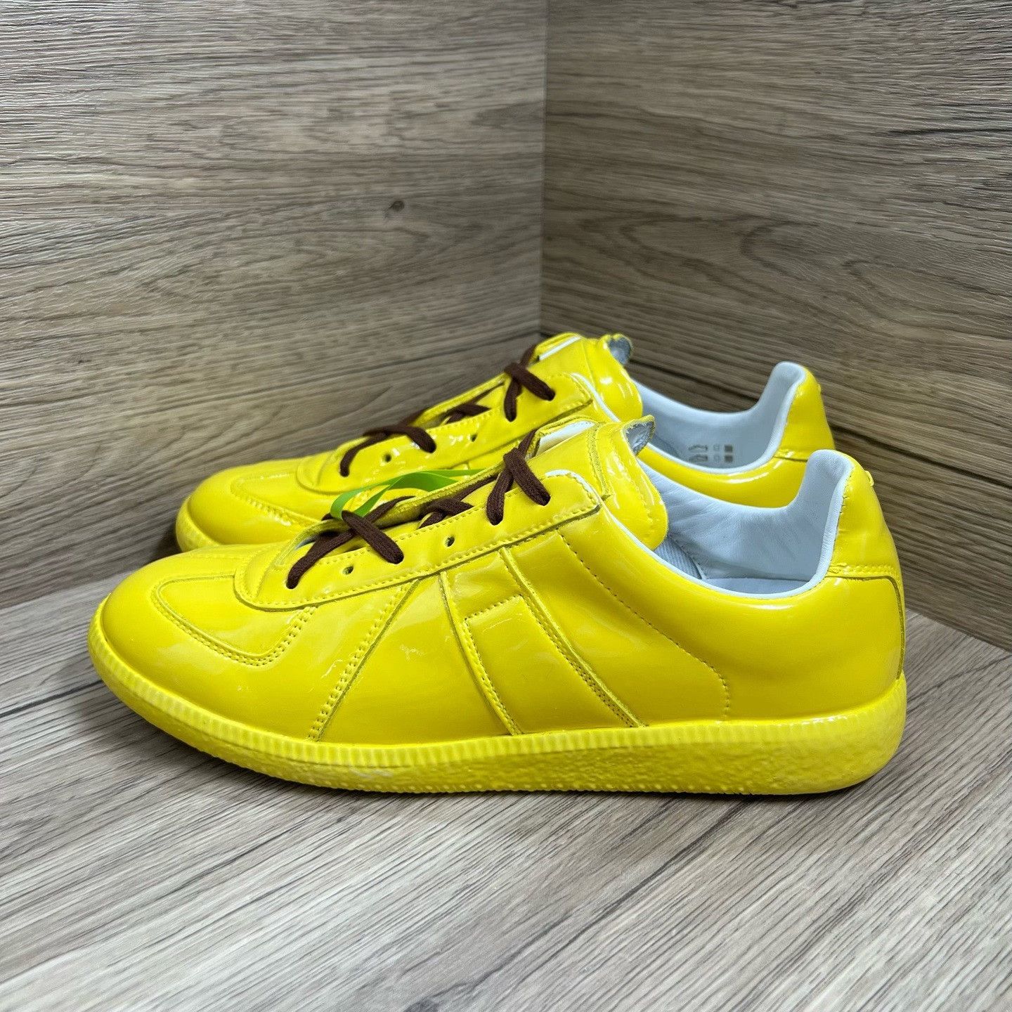 Maison Margiela Maison Margiela Yellow Lowtop Sneakers us_9 Women Size US 9 / IT 39 - 2 Thumbnail